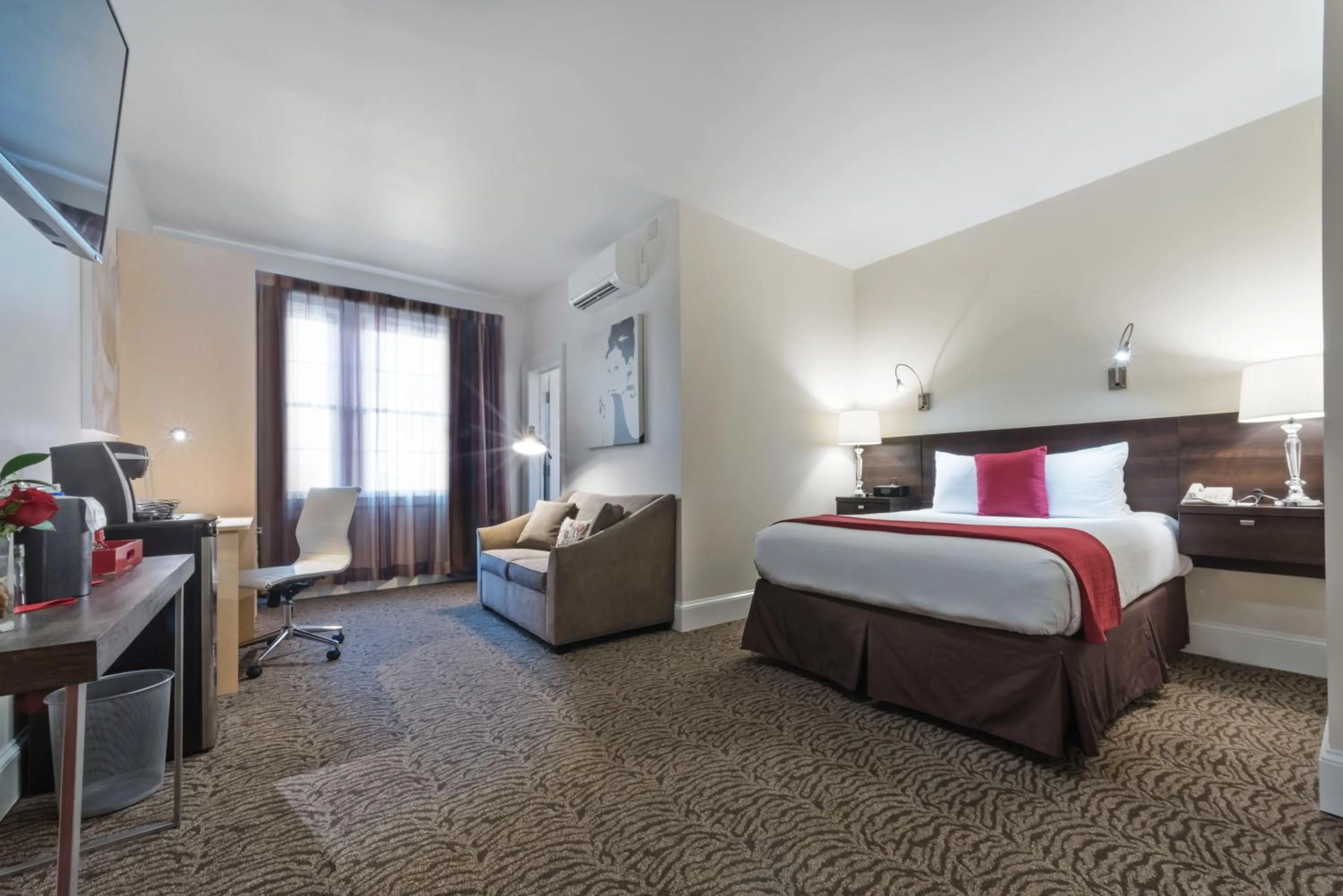 Seating area in Artmore Hotel