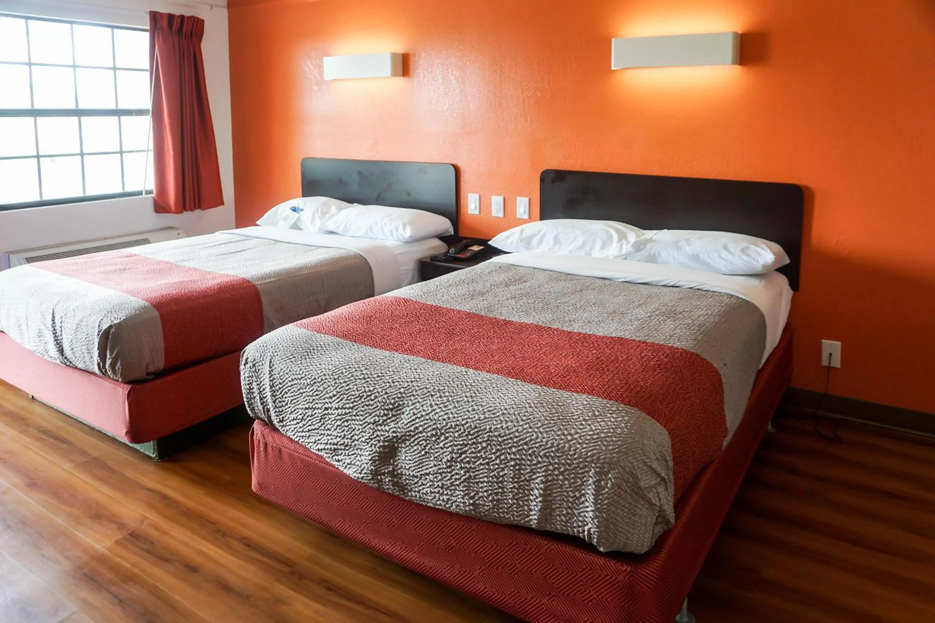 Bed in Motel 6-Euless, TX - DFW West