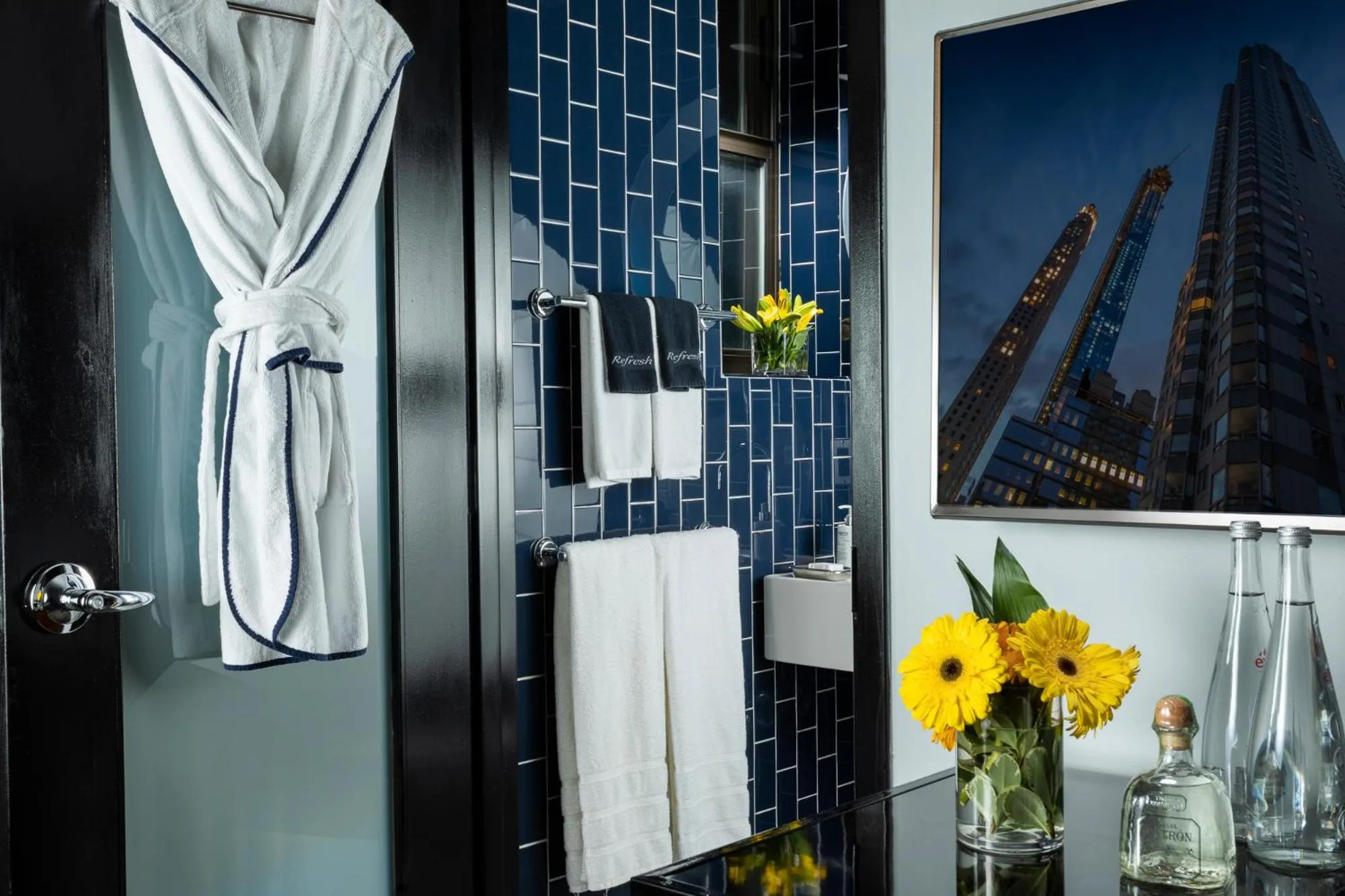 Bathroom in 6 Columbus Central Park Hotel