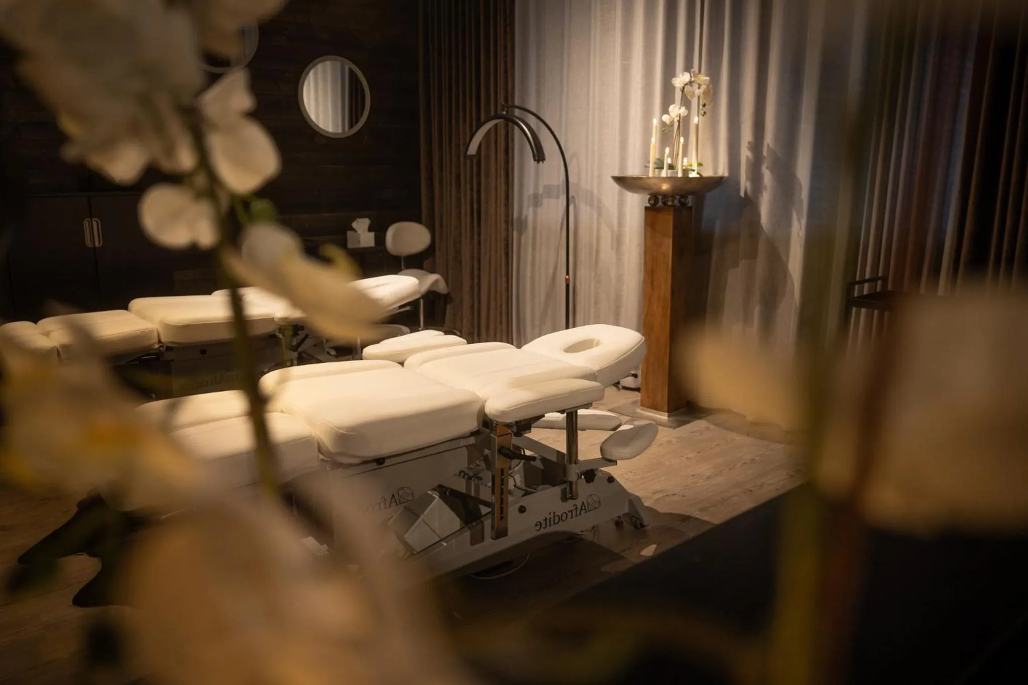 Massage in Arctic TreeHouse Hotel