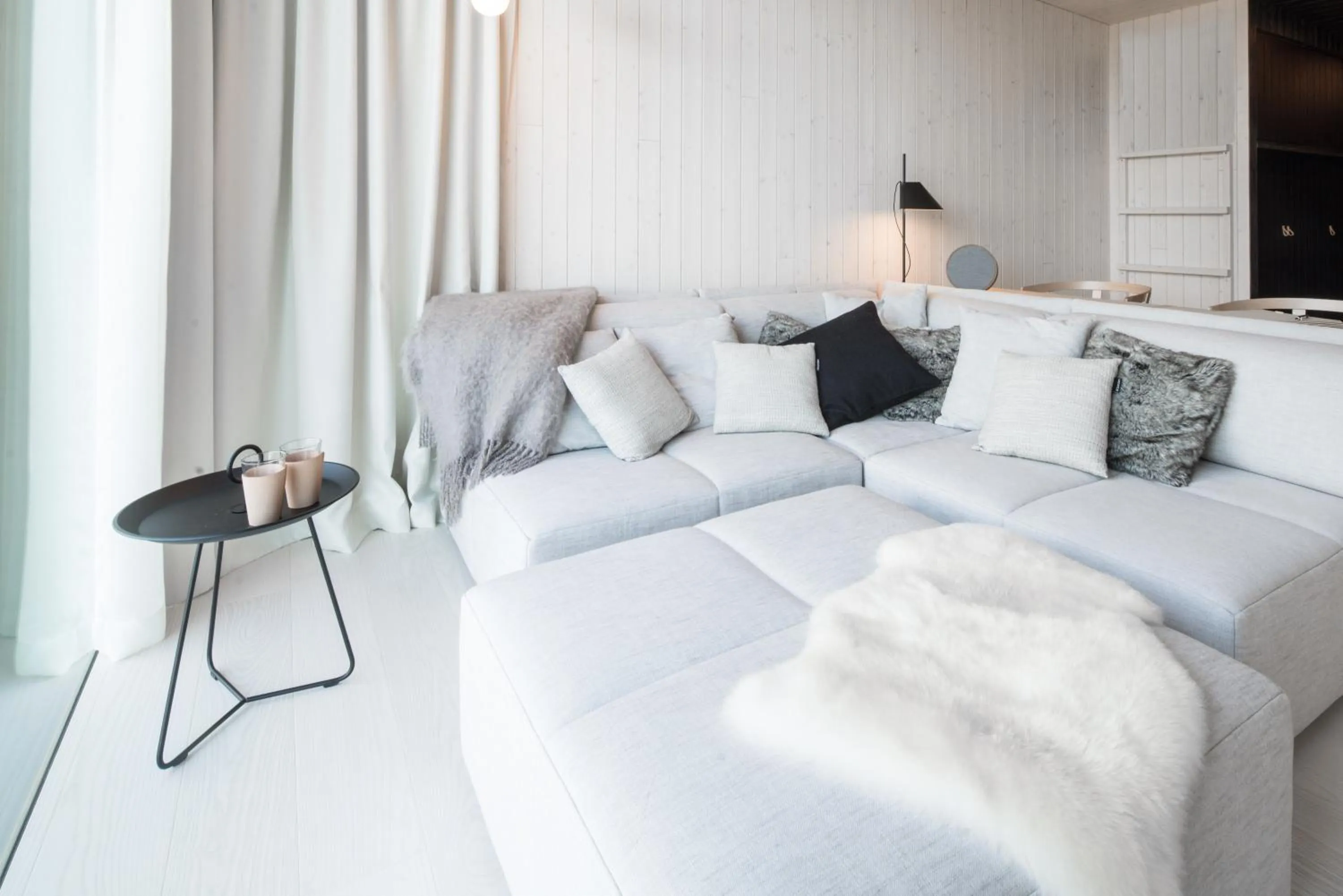 Bed in Arctic TreeHouse Hotel