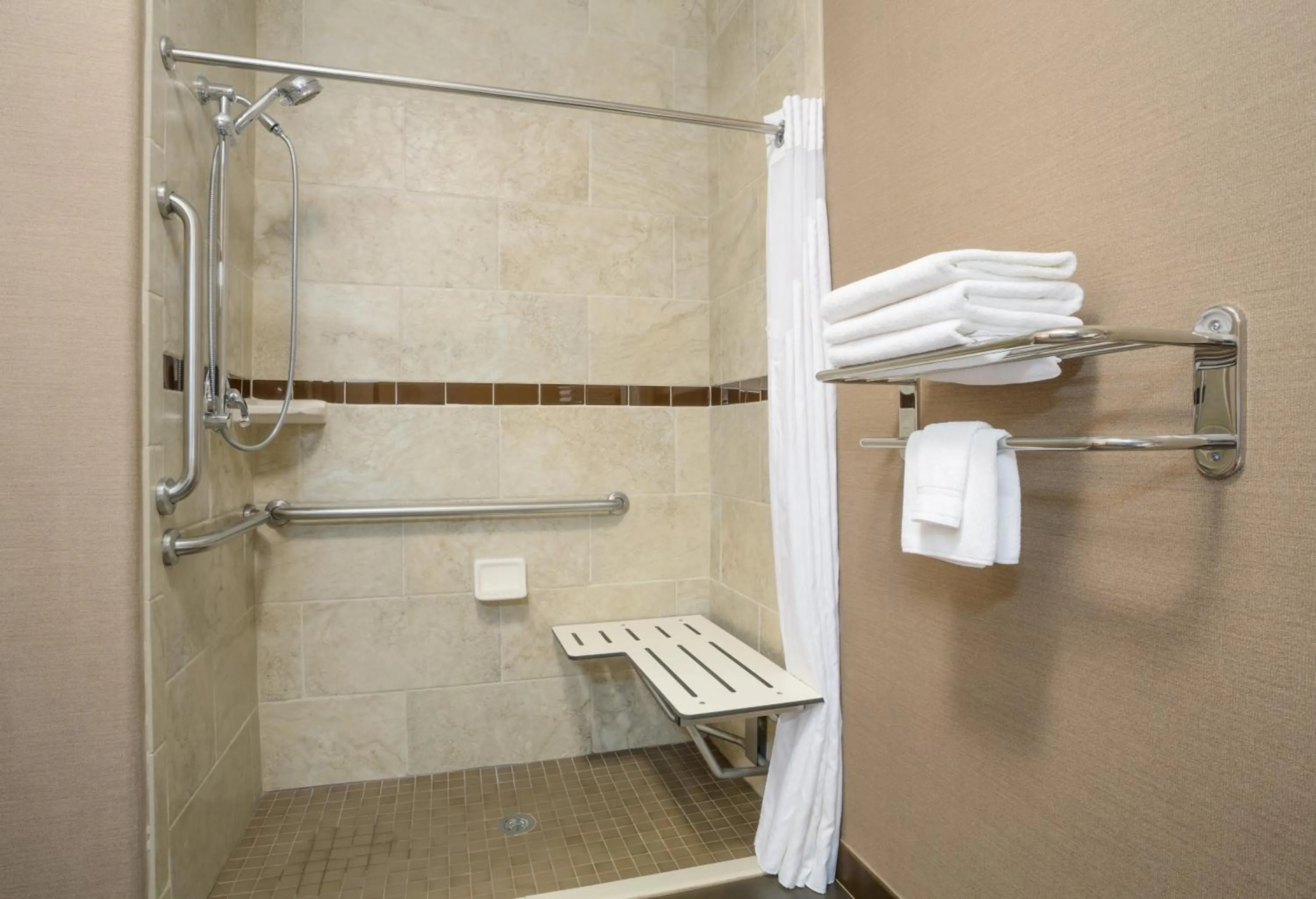 Bathroom in Holiday Inn Express Hotel & Suites Moab by IHG