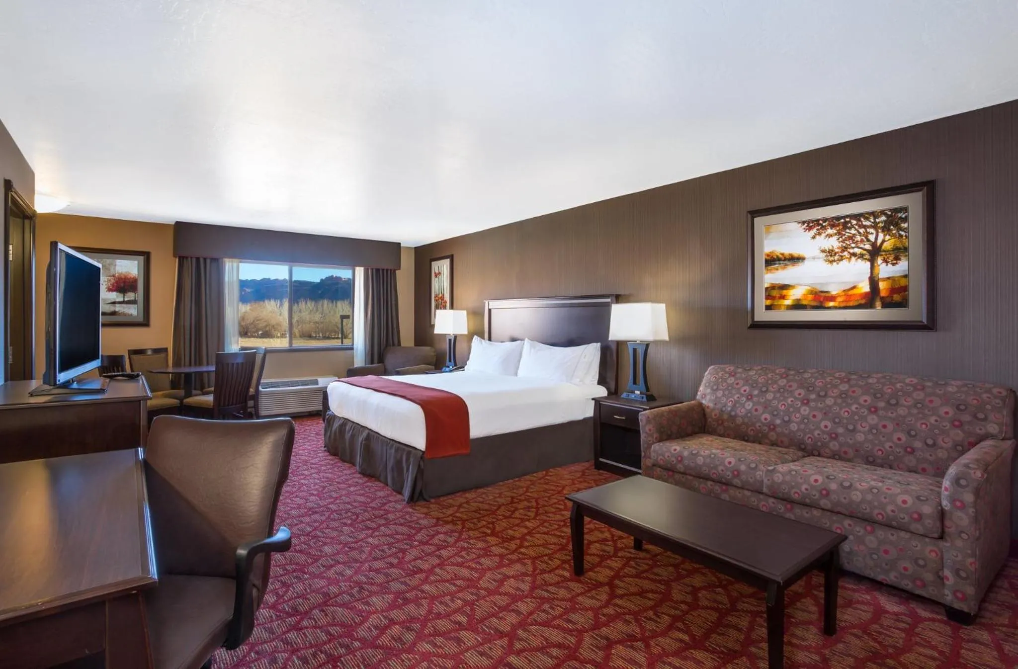 Photo of the whole room, Bed in Holiday Inn Express Hotel & Suites Moab by IHG