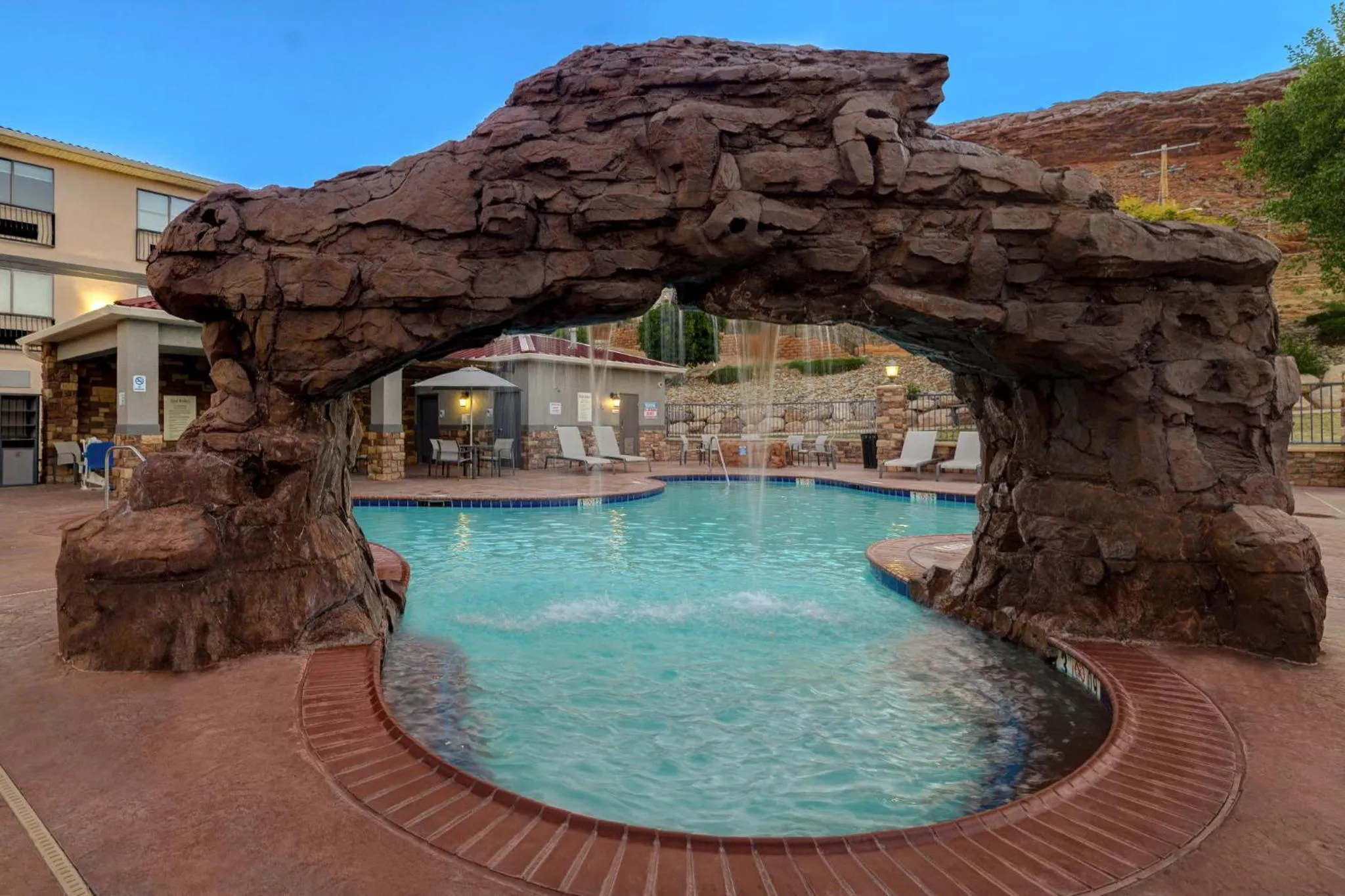 Swimming pool in Holiday Inn Express Hotel & Suites Moab by IHG