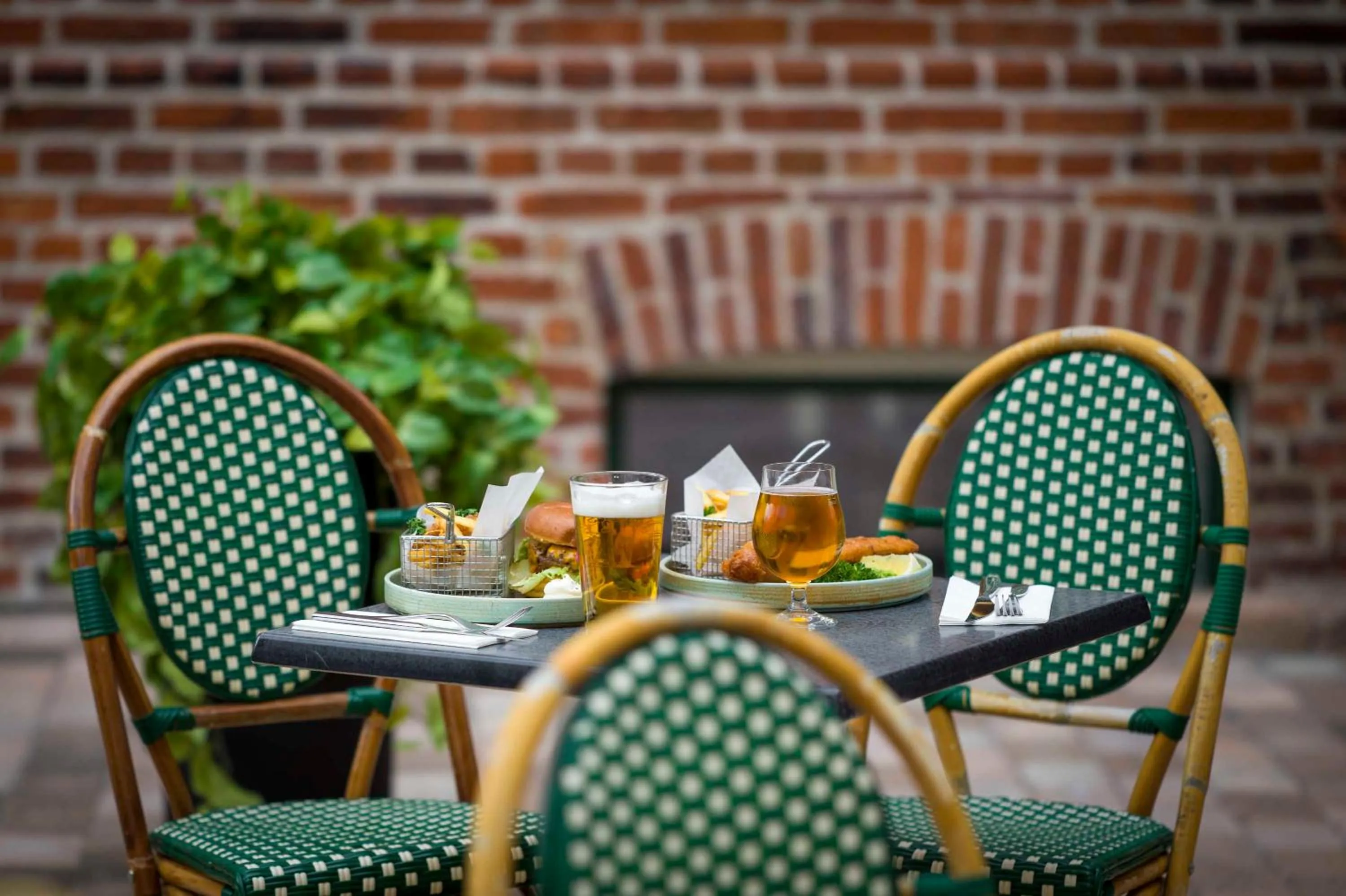 Restaurant/places to eat in Hotel Bishops Arms Lund