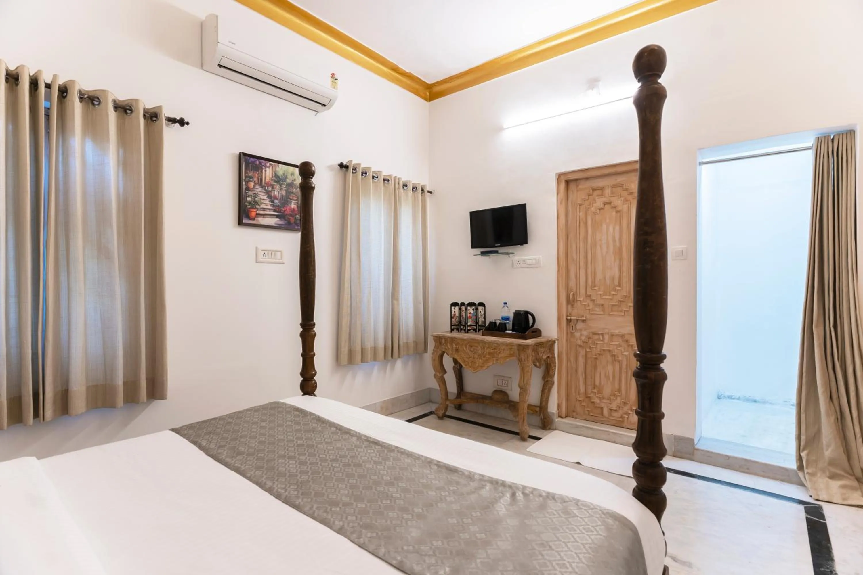 Bed in Wanderlust -Boutique Stay