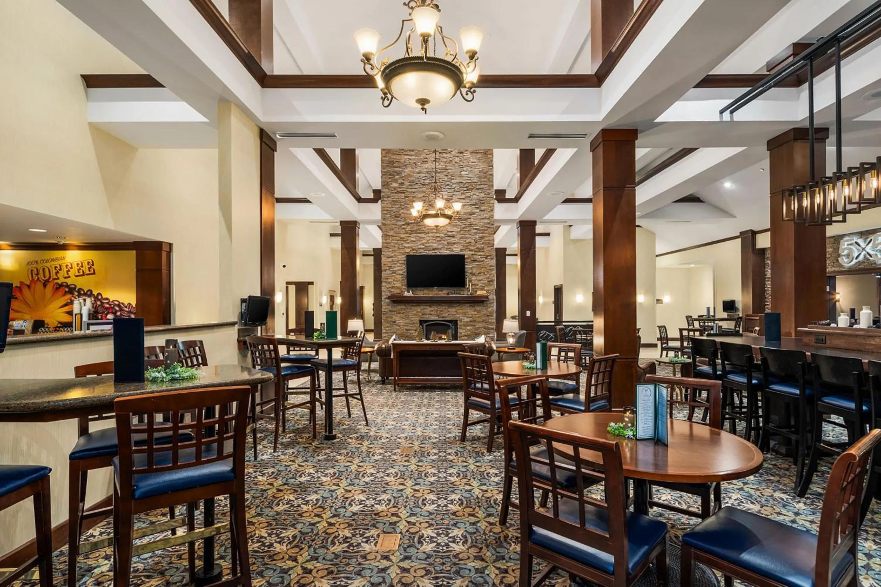 Property building in Staybridge Suites Everett - Paine Field by IHG