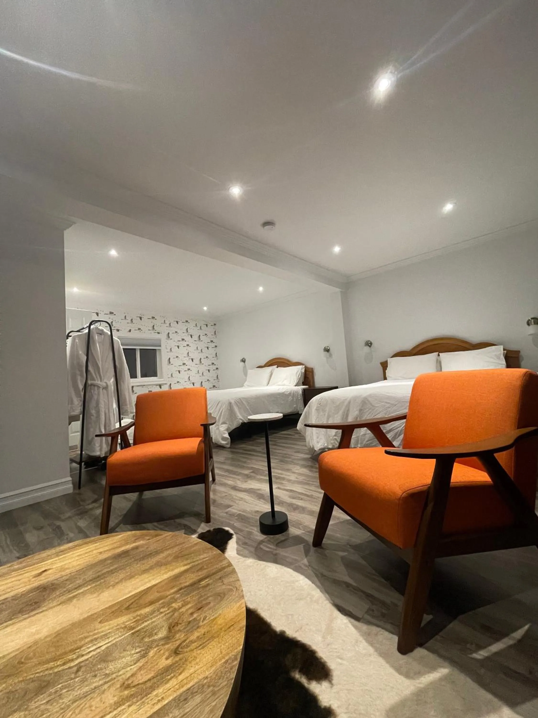 Living room in The Archie & Isidore Hotel