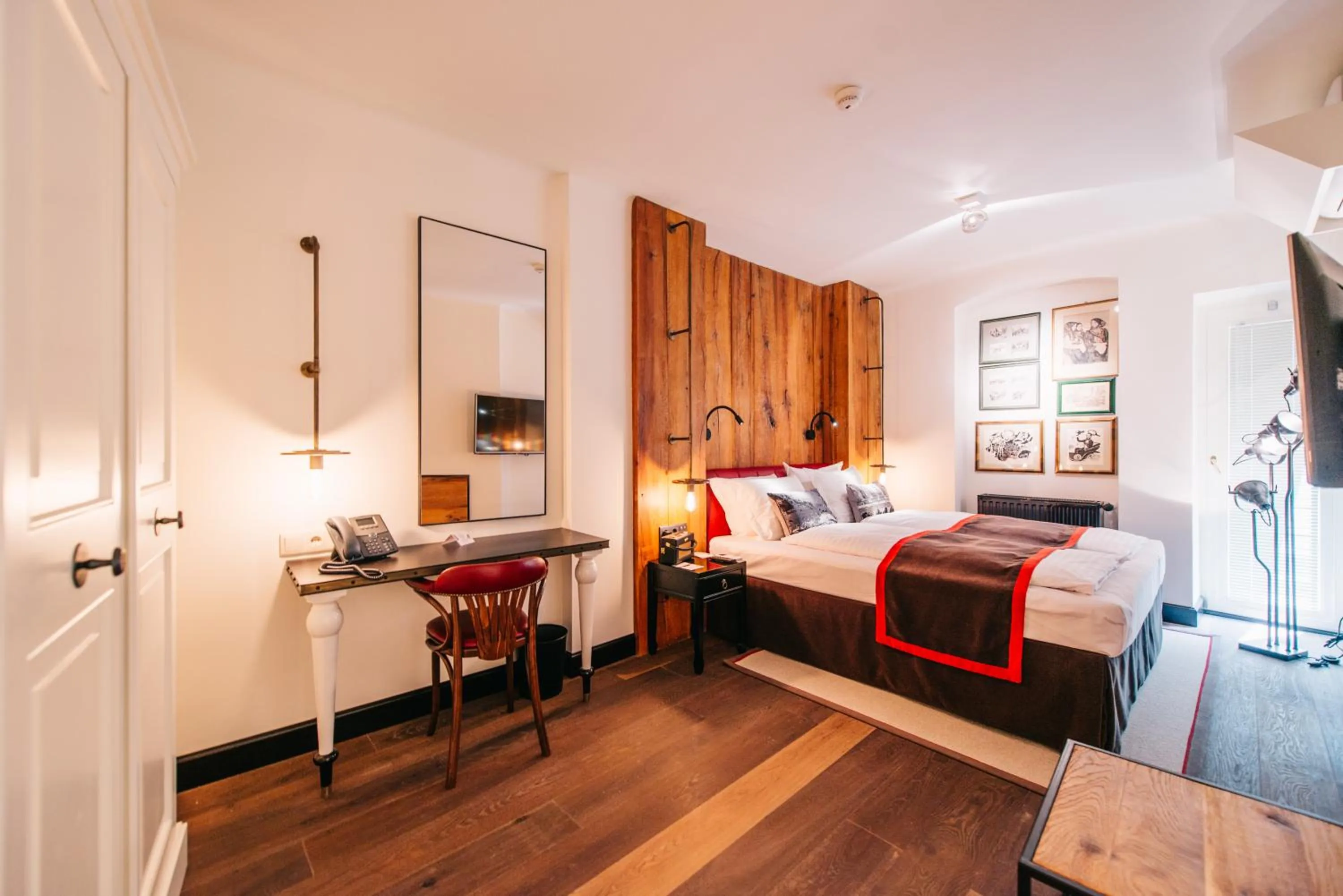 Photo of the whole room, Bed in PEST-BUDA Design Hotel