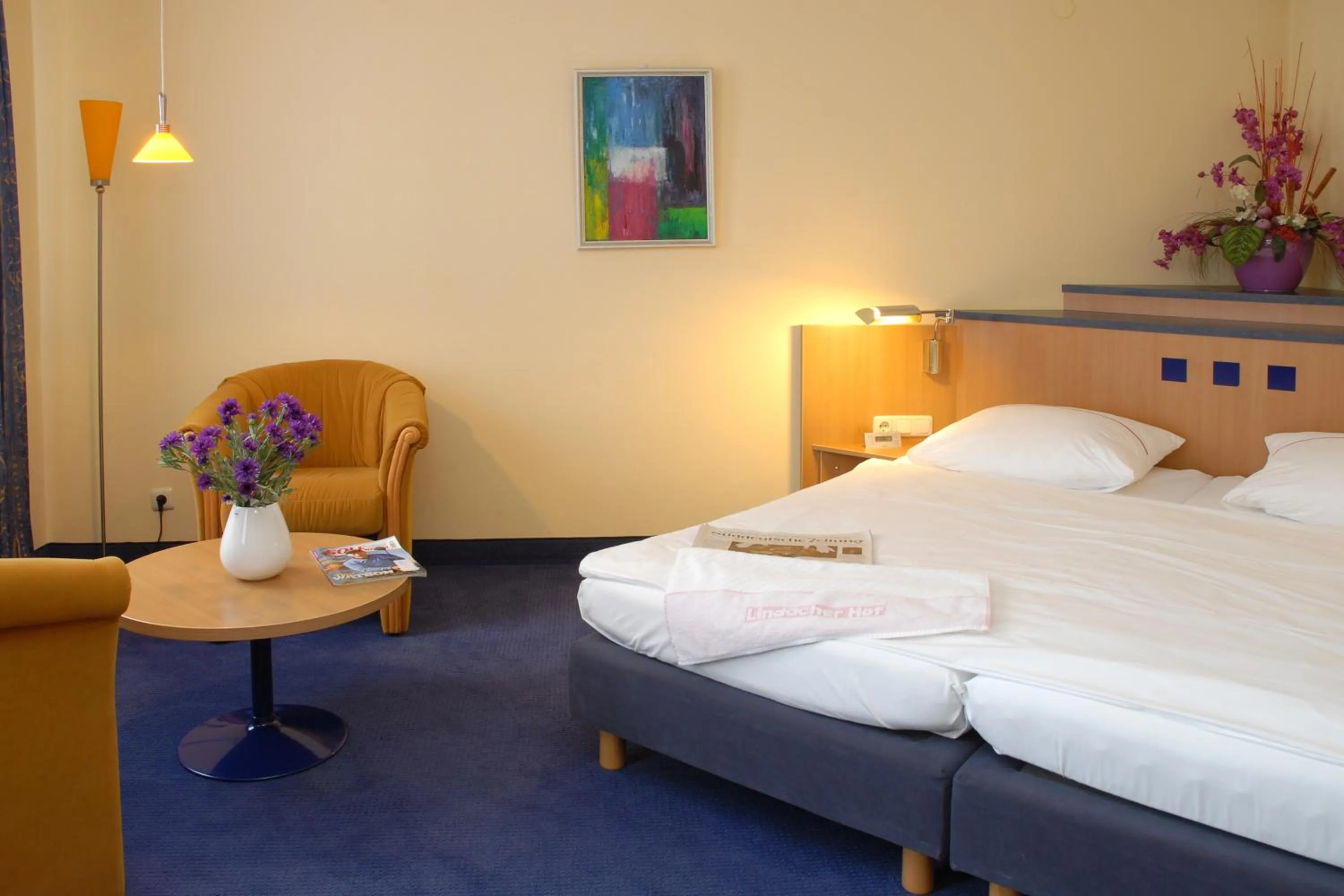 Photo of the whole room, Bed in Hotel Garni Lindacher Hof