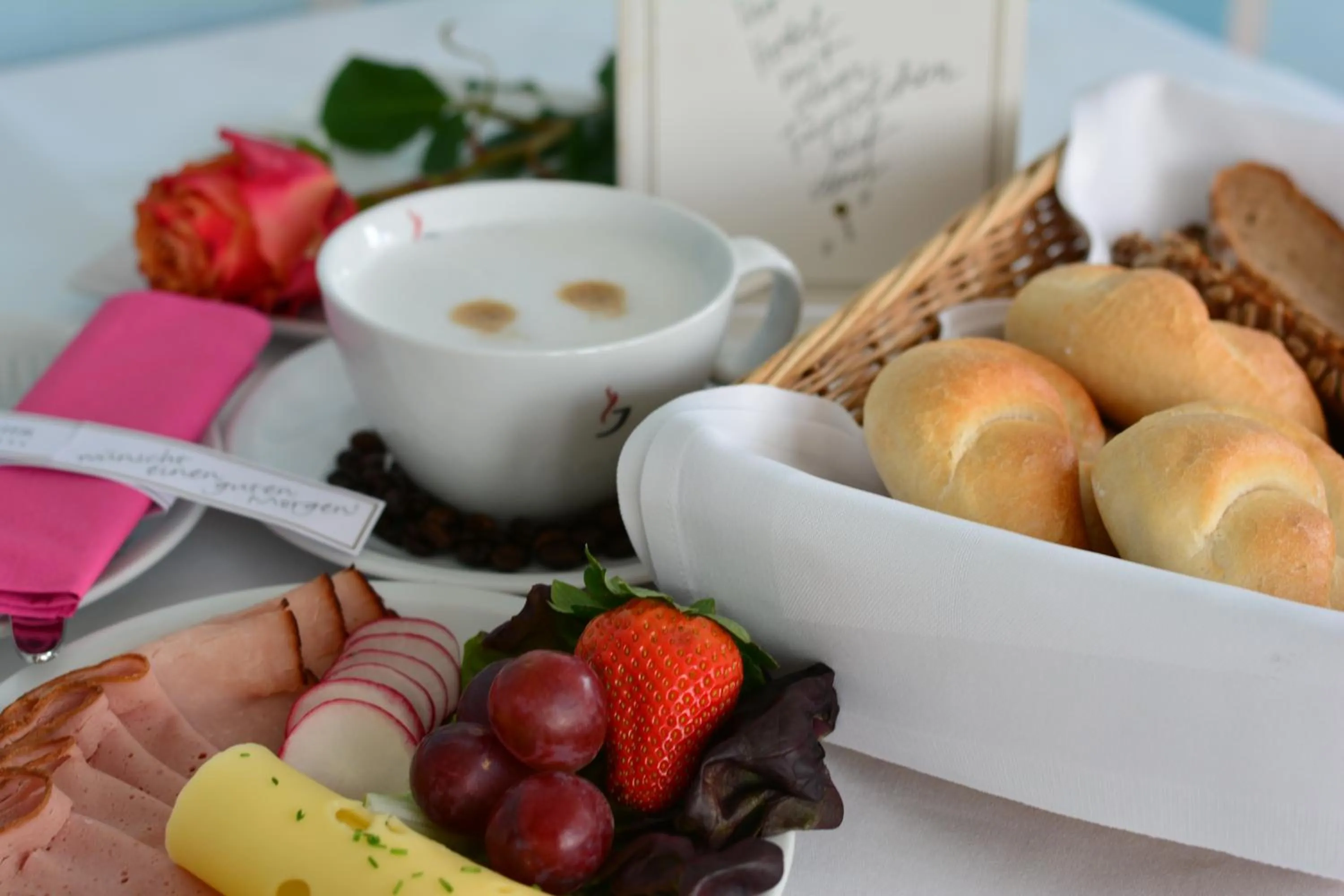 Breakfast in Hotel Garni Lindacher Hof