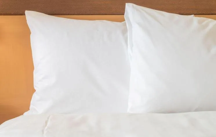 Bed in Holiday Inn Palmdale-Lancaster by IHG