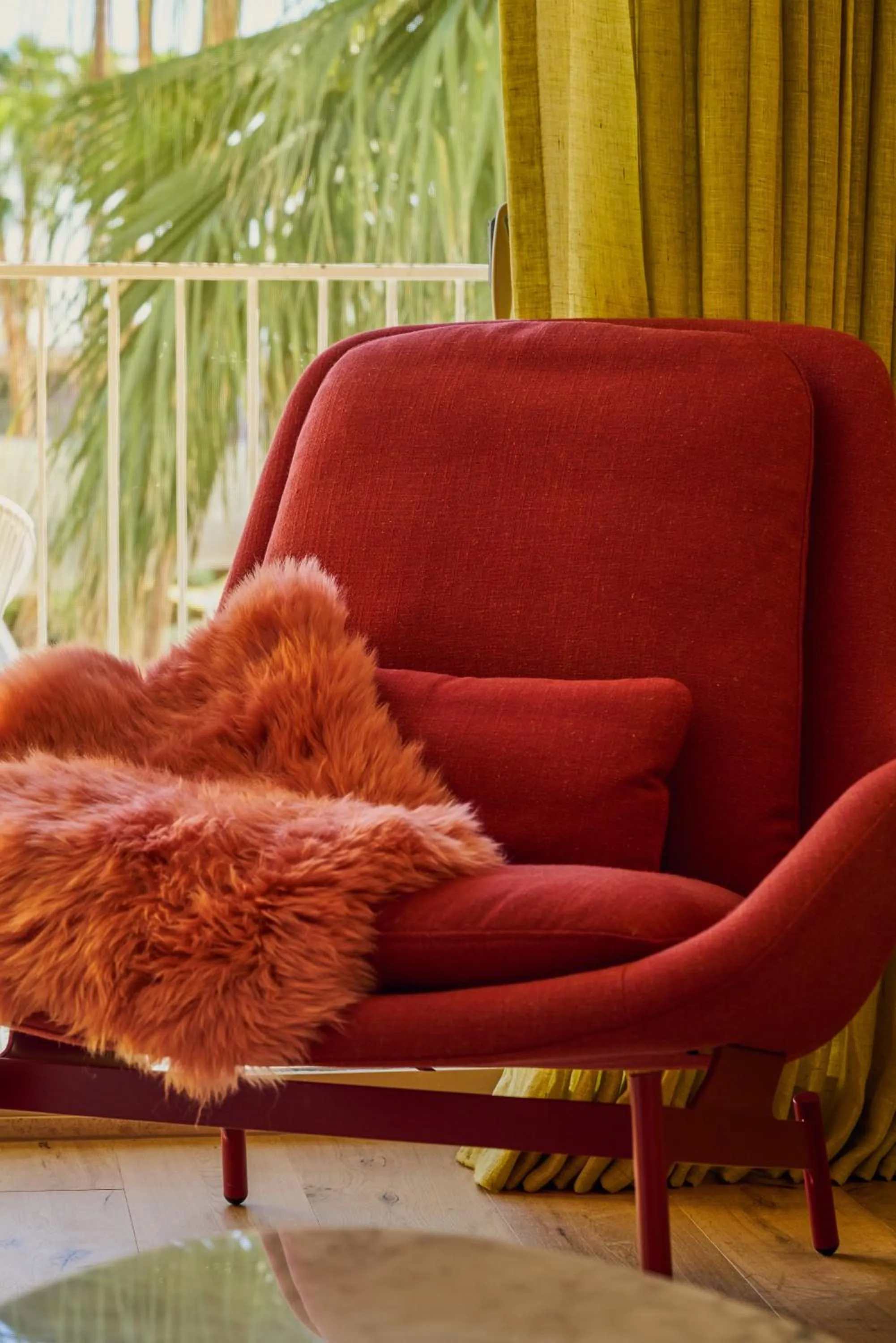 Living room in The Saguaro Palm Springs