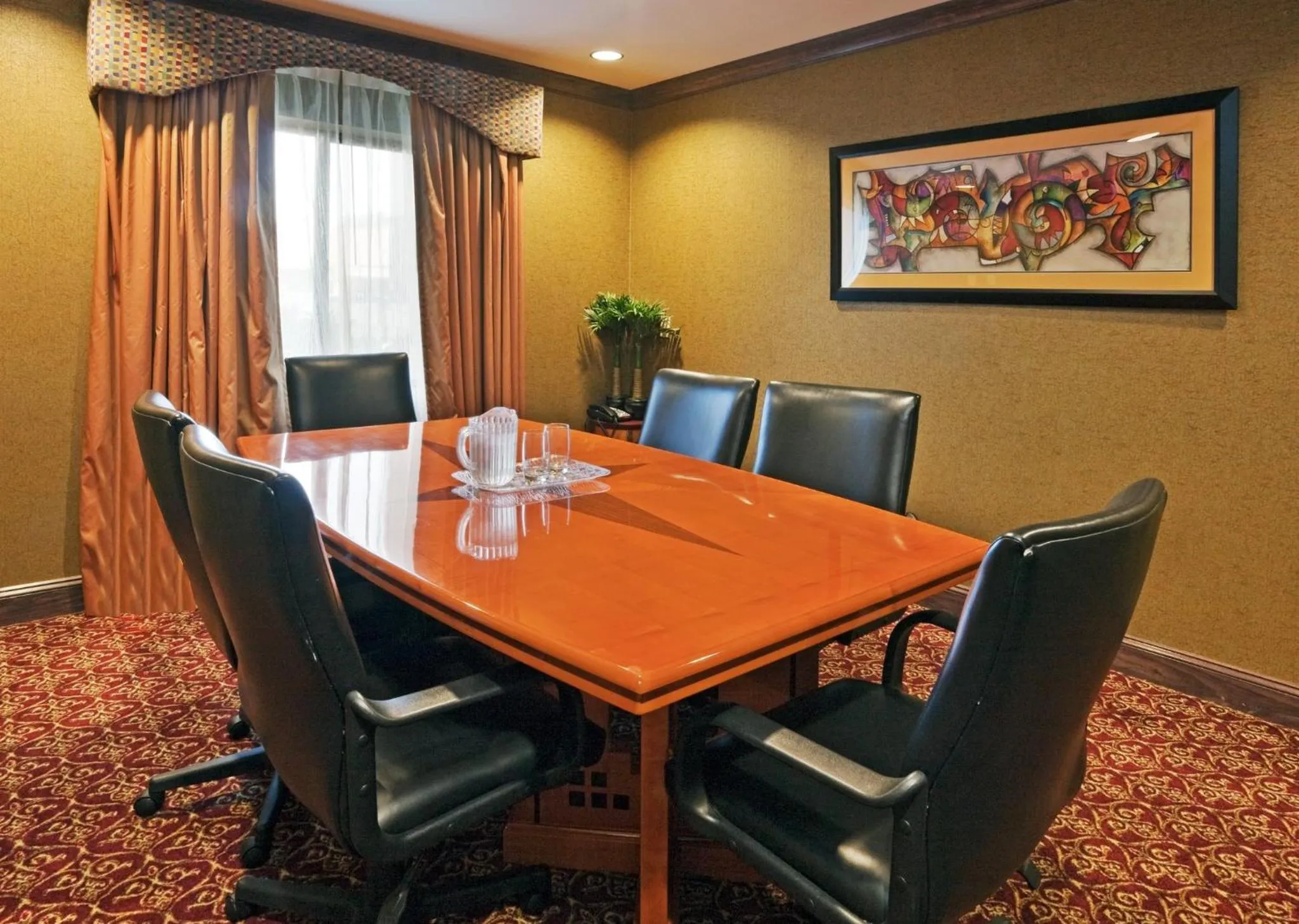 Meeting/conference room in Holiday Inn Express Hotel & Suites Birmingham - Inverness 280 by IHG