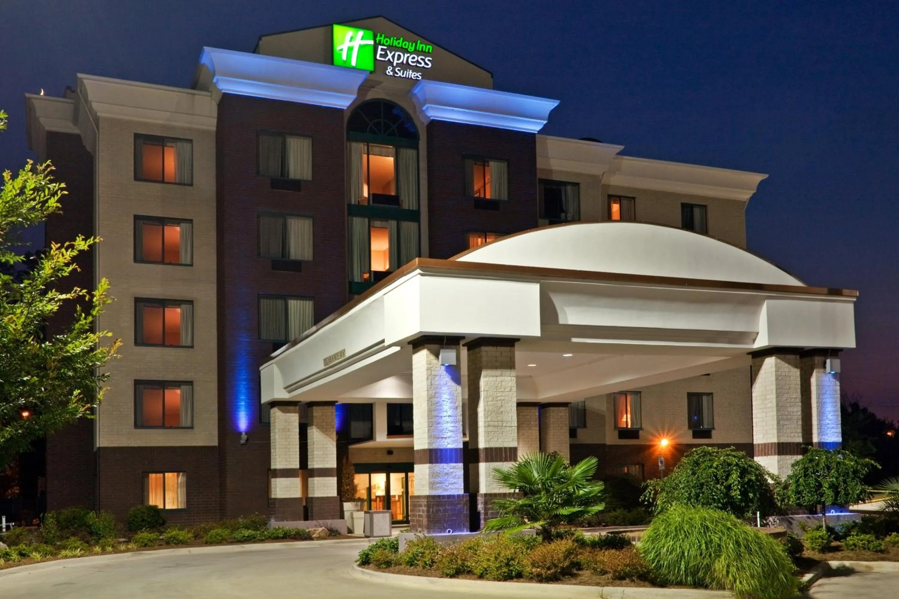 Property building in Holiday Inn Express Hotel & Suites Birmingham - Inverness 280 by IHG