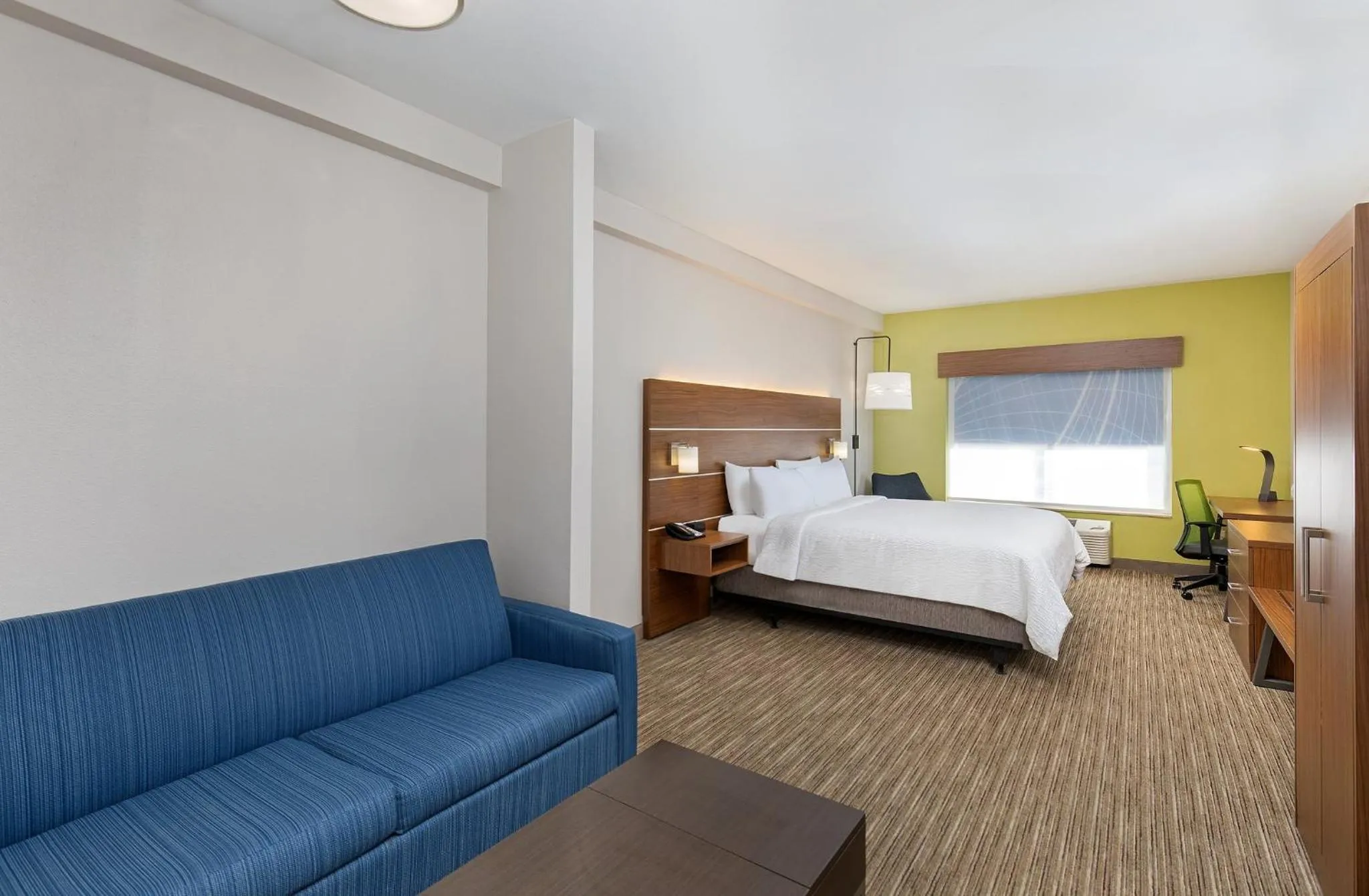 Photo of the whole room, Bed in Holiday Inn Express Hotel & Suites Birmingham - Inverness 280 by IHG