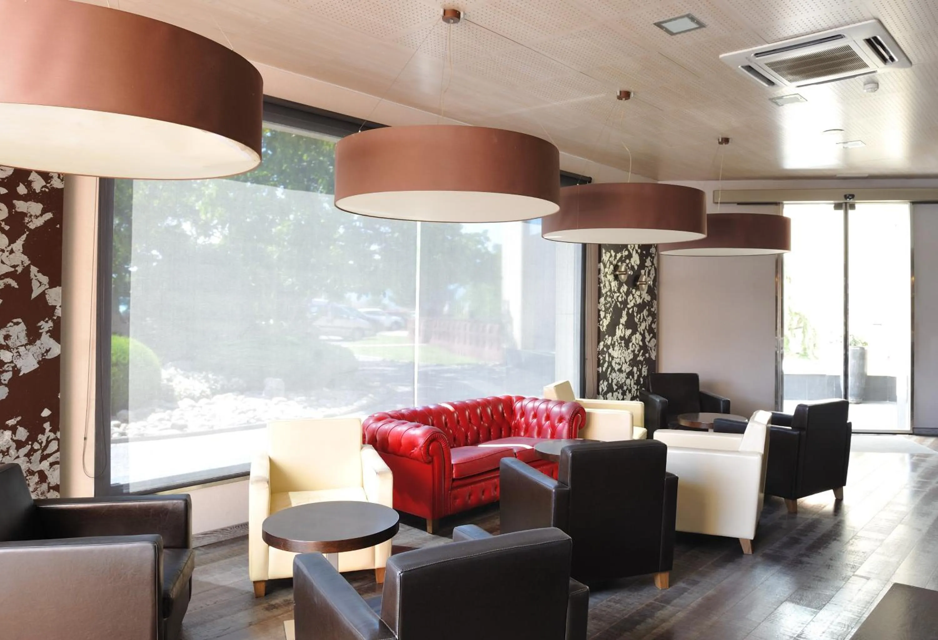 Seating area in Hotel Els Noguers