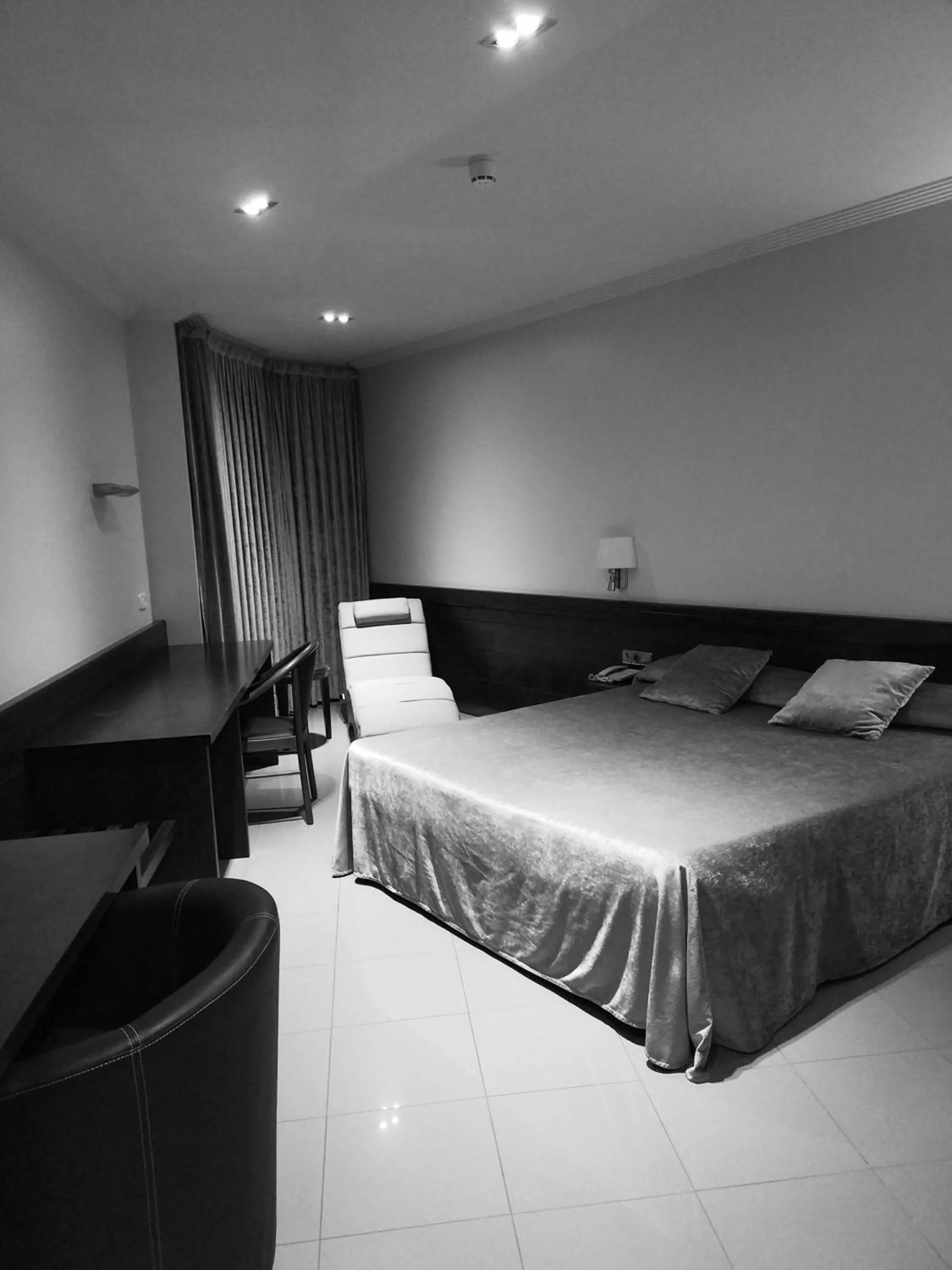 Photo of the whole room, Bed in Hotel Els Noguers