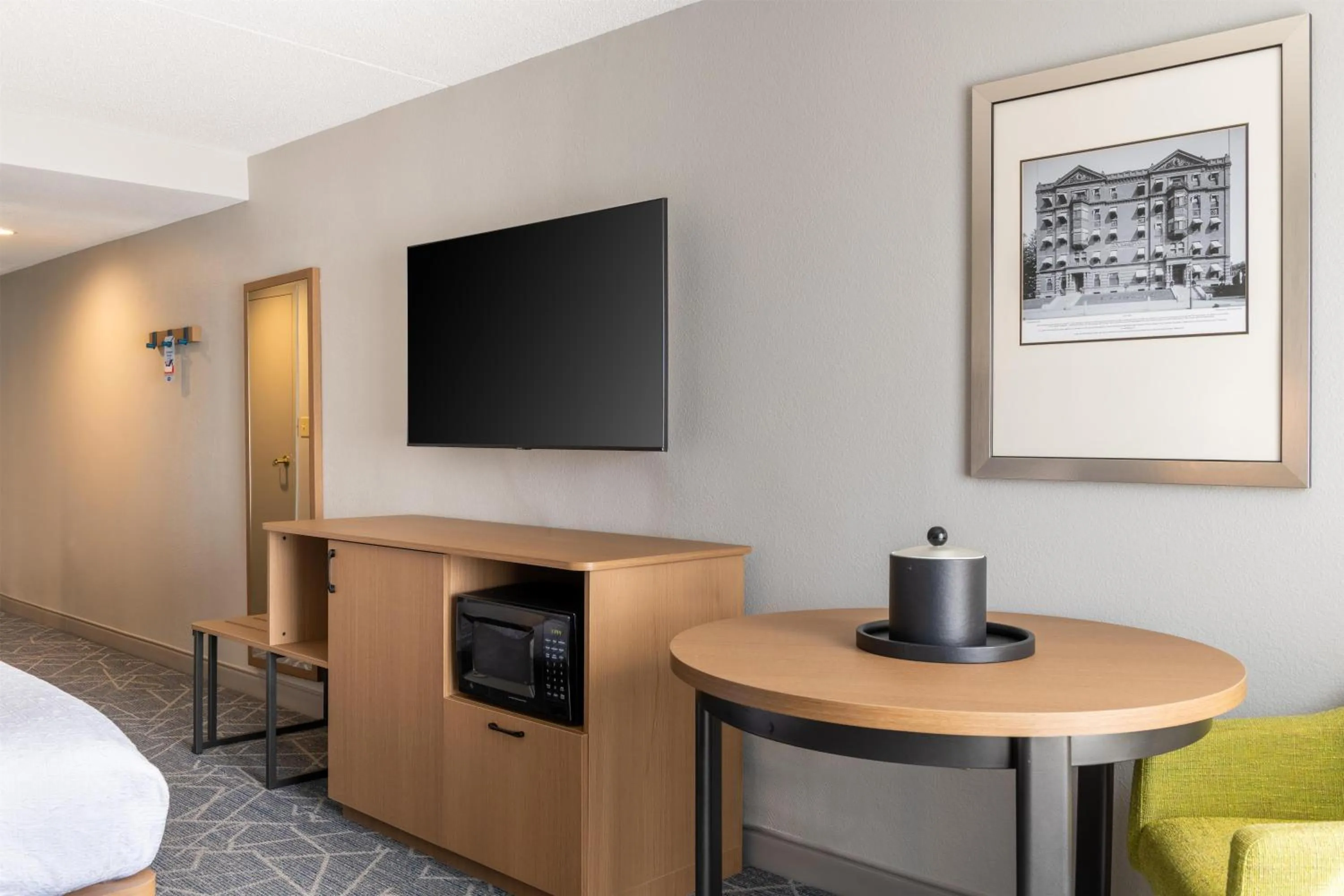 Bed in Hampton Inn Portsmouth Central