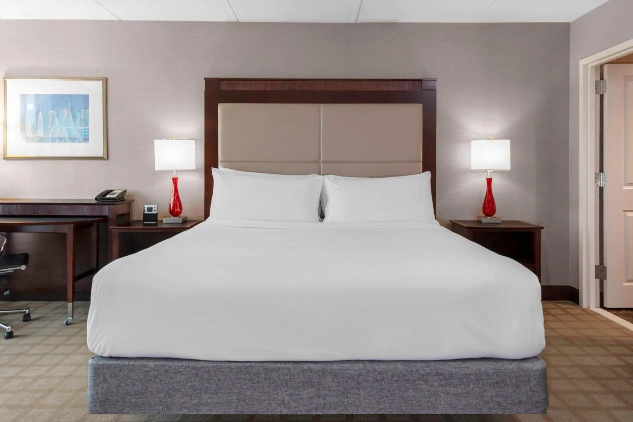 Photo of the whole room, Bed in Crowne Plaza Boston - Woburn by IHG