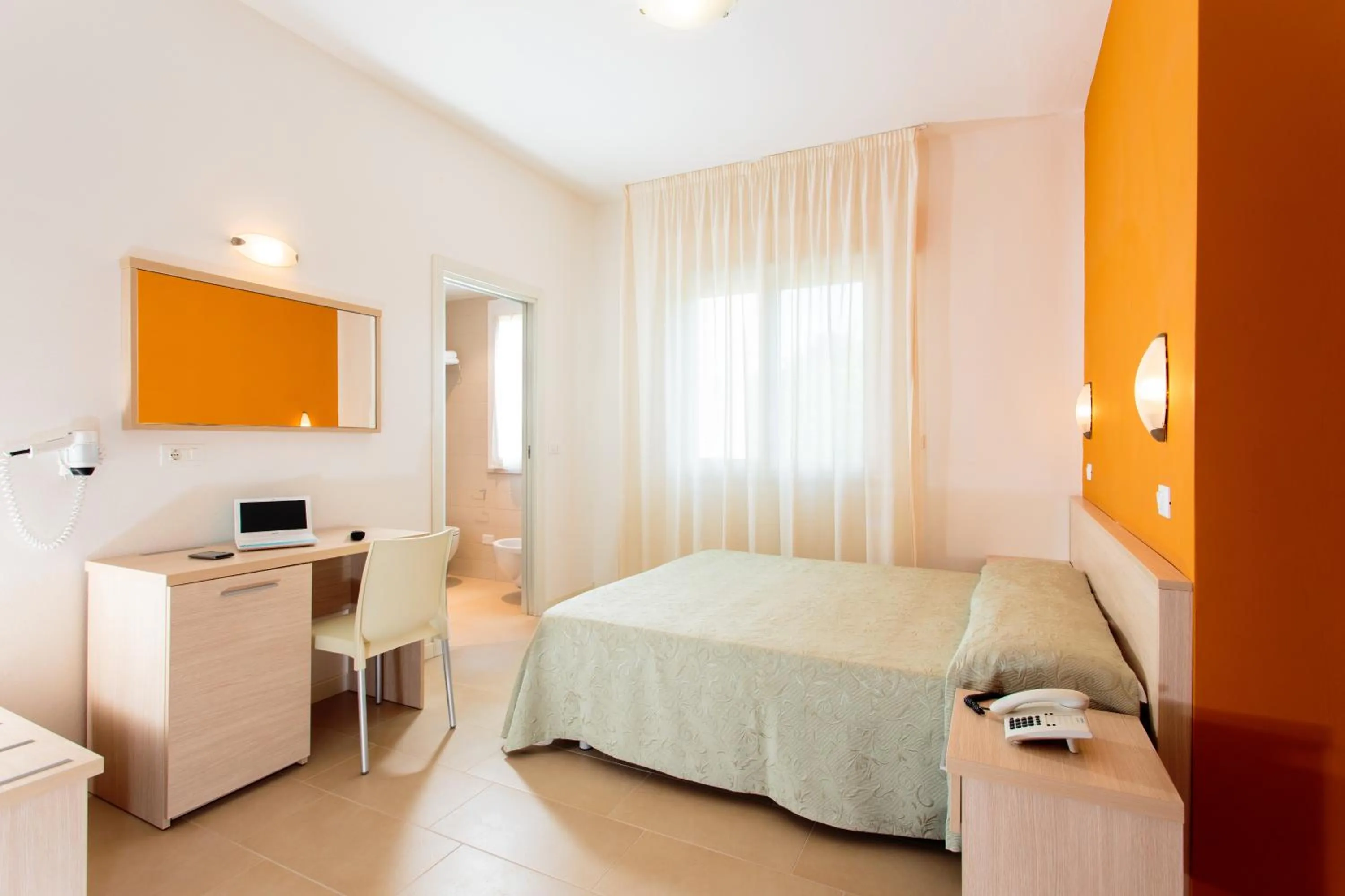 Bedroom in Hotel Villa Ombrosa