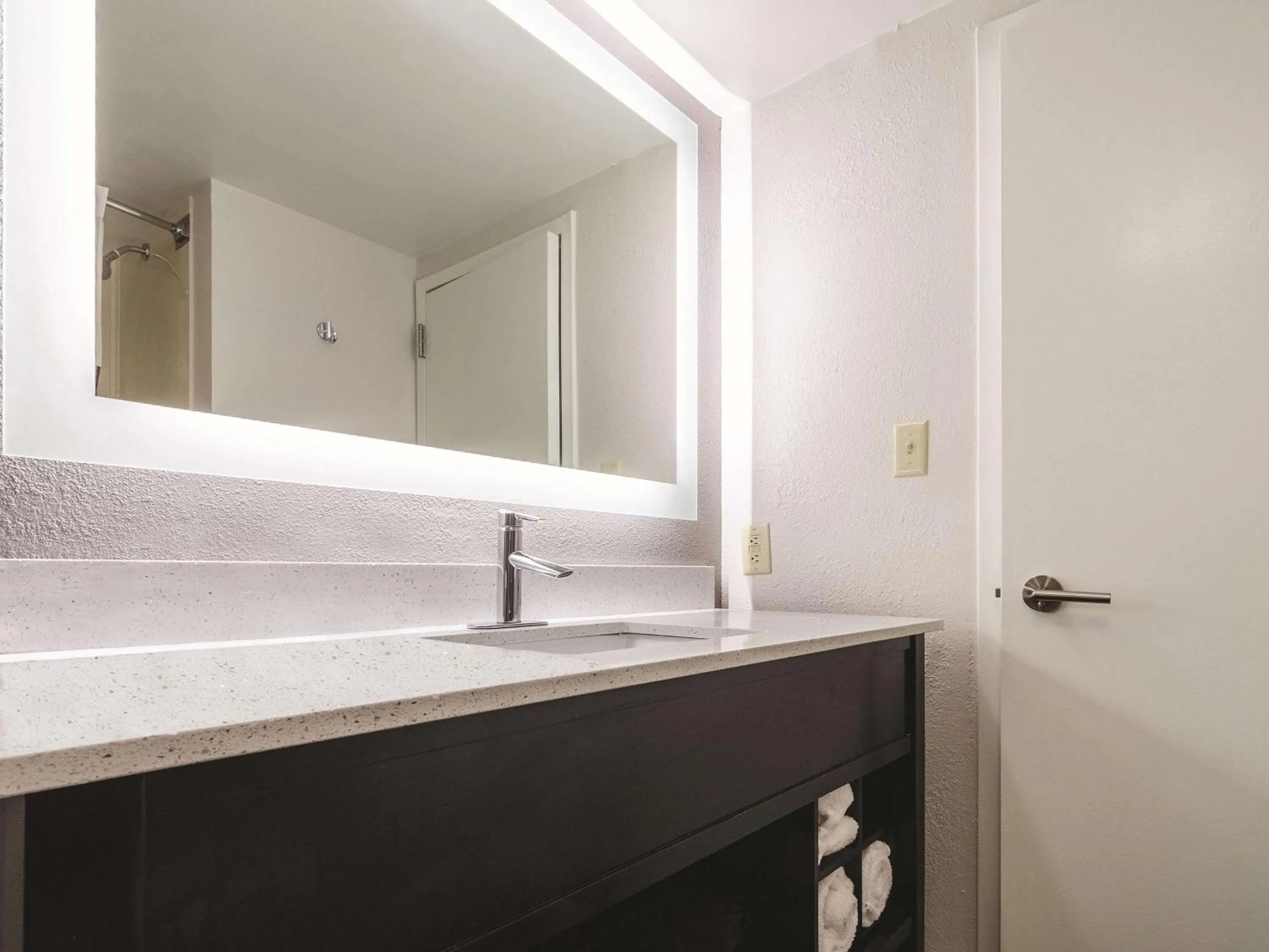 Photo of the whole room in La Quinta by Wyndham Myrtle Beach - N. Kings Hwy