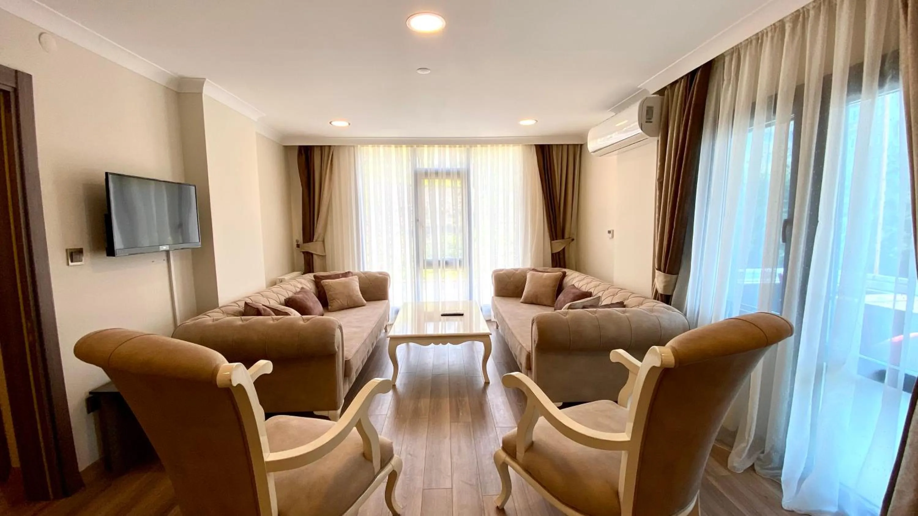 Living room, Seating Area in Caykent Suites Deluxe Hotel