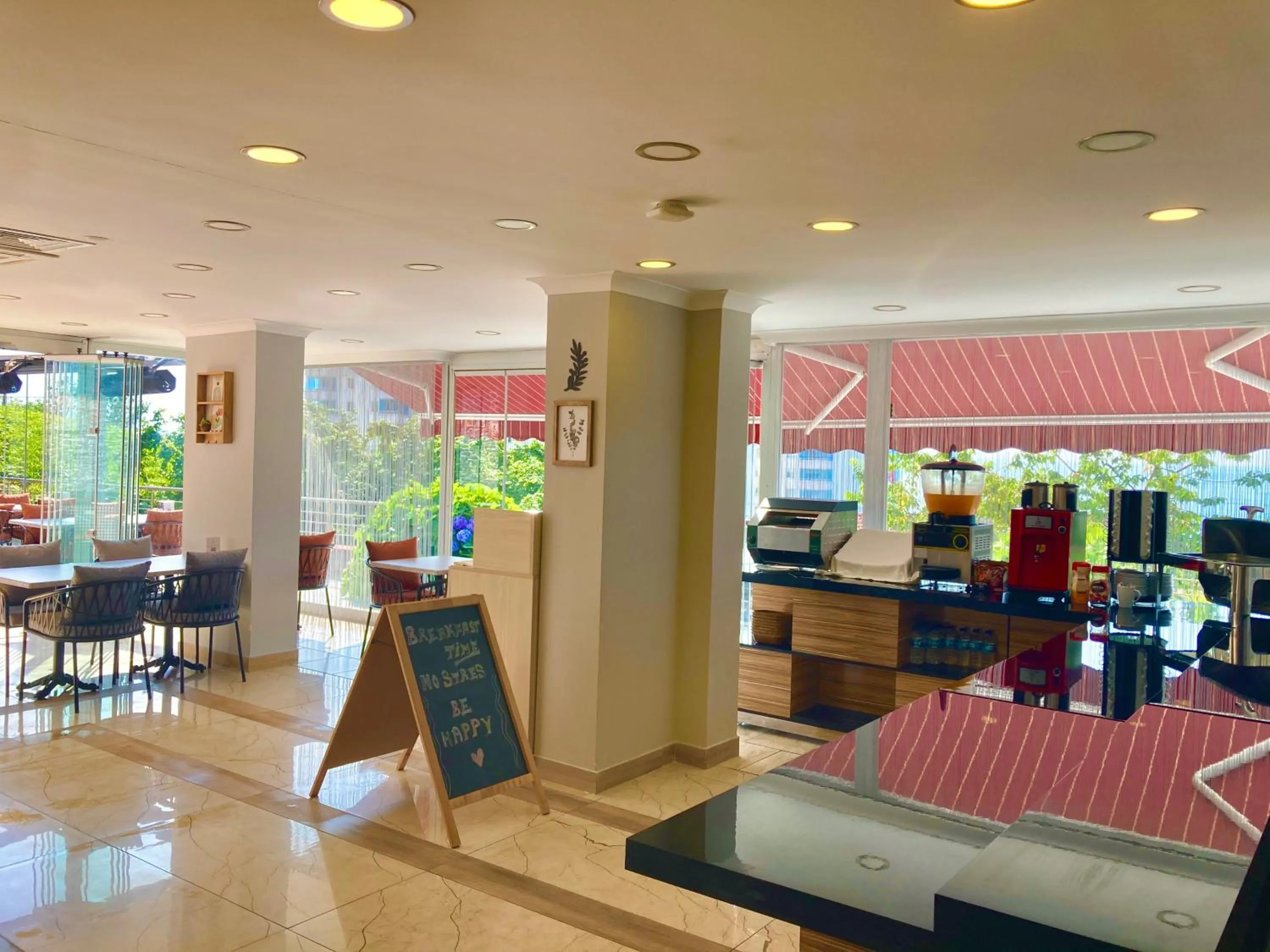 Restaurant/places to eat in Caykent Suites Deluxe Hotel