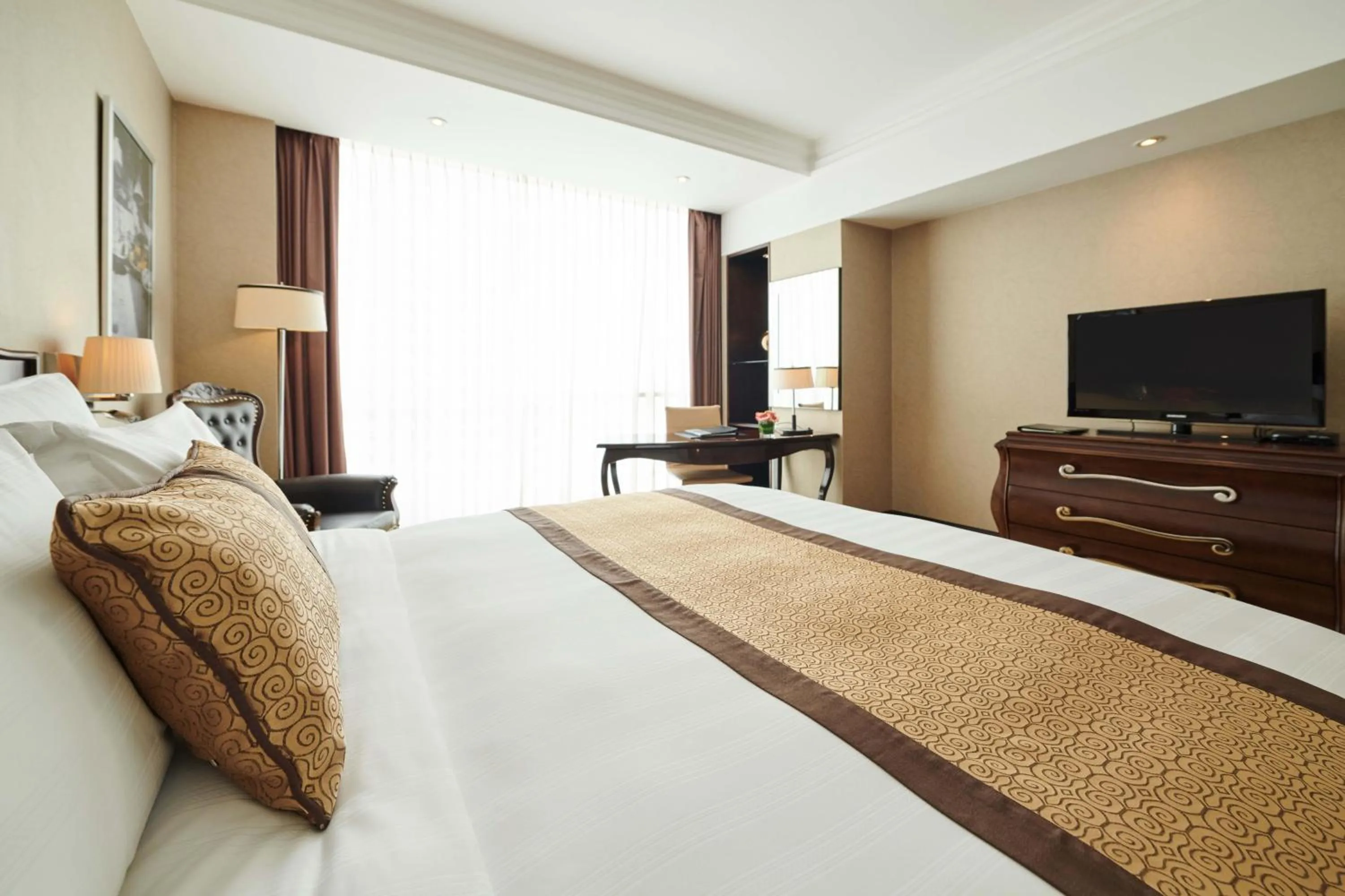 Bed in Eastin Grand Hotel Saigon
