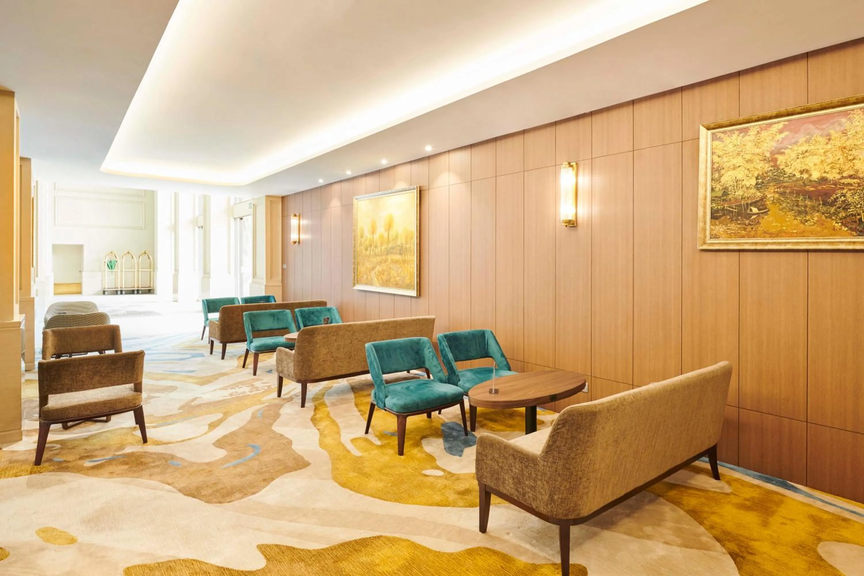 Seating area in Eastin Grand Hotel Saigon