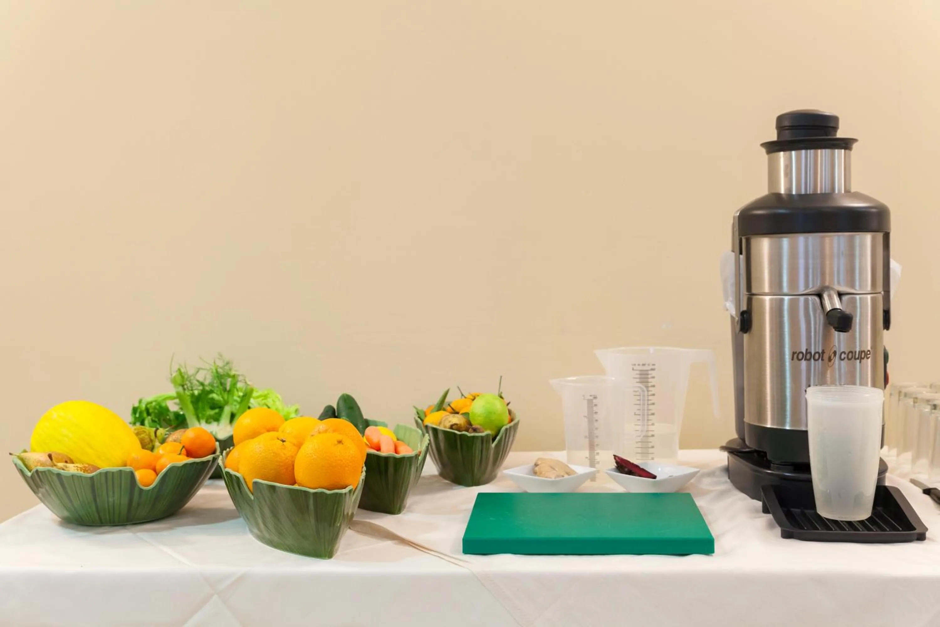 Restaurant/places to eat in BV President Hotel