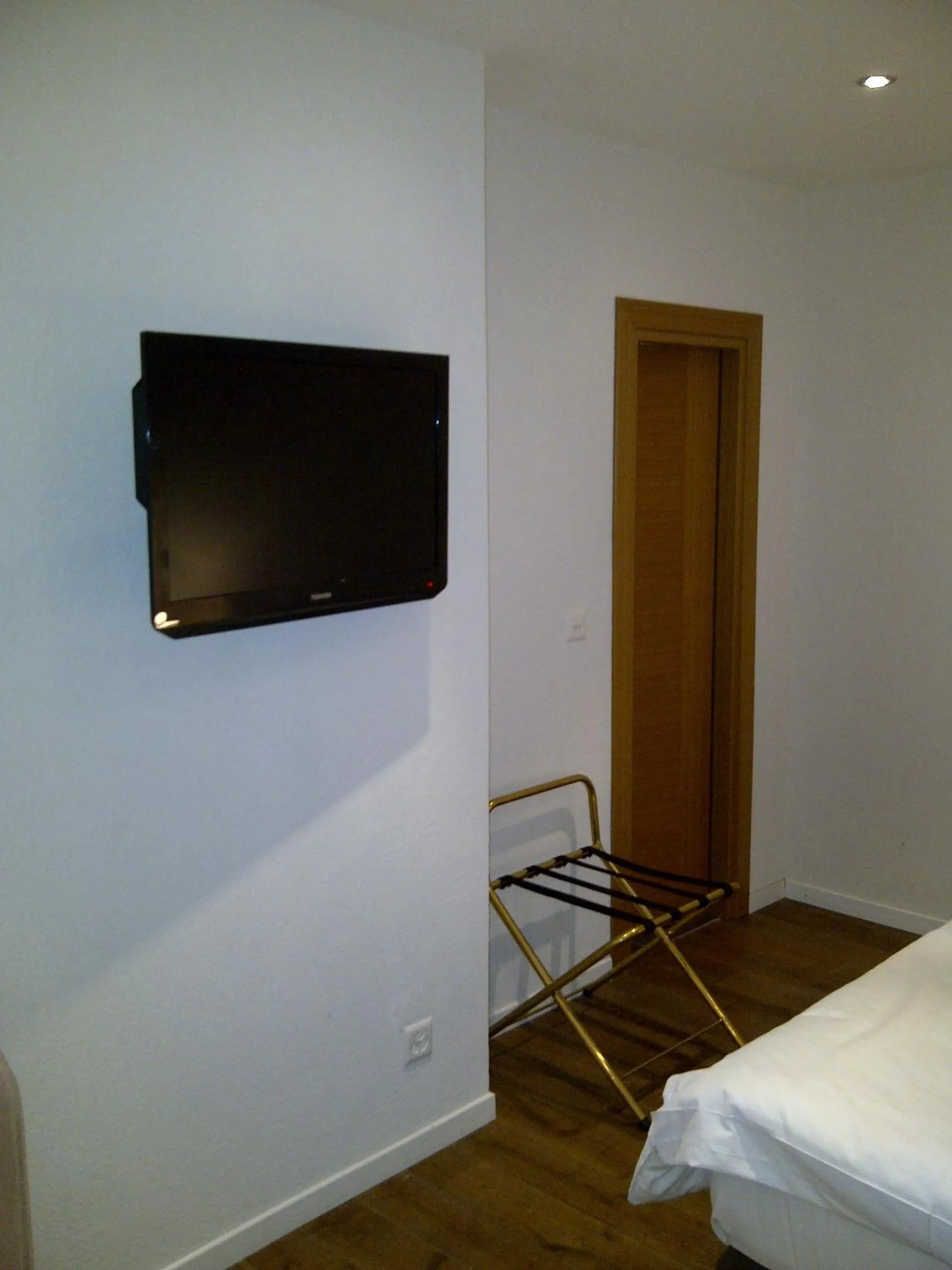 TV and multimedia, Bed in Hotel de la Lande