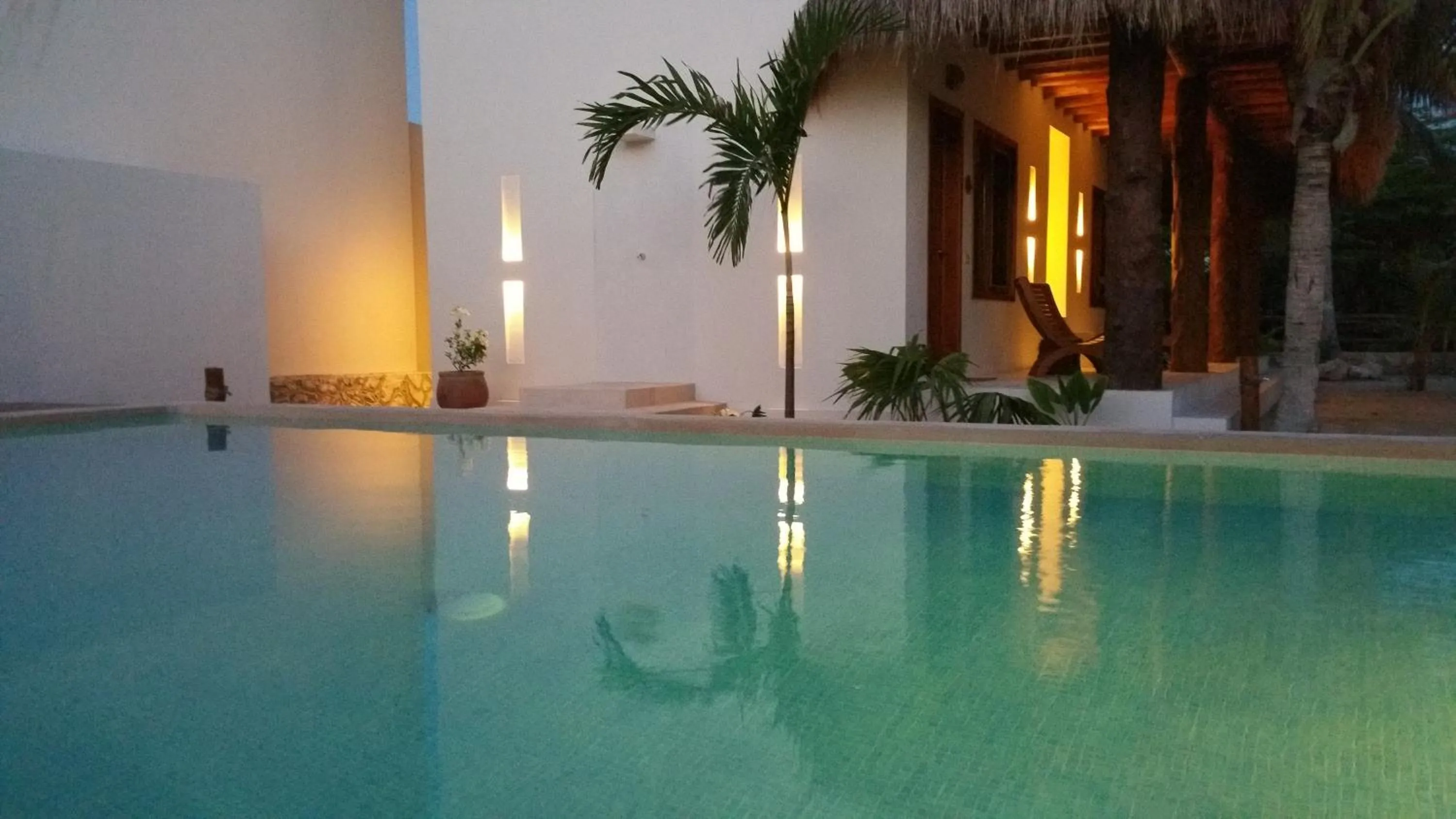 Swimming pool in Tierra del Mar Hotel - Adults Only