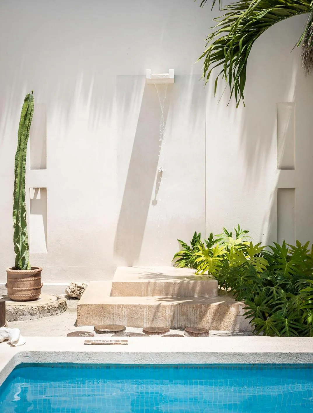 Swimming pool in Tierra del Mar Hotel - Adults Only