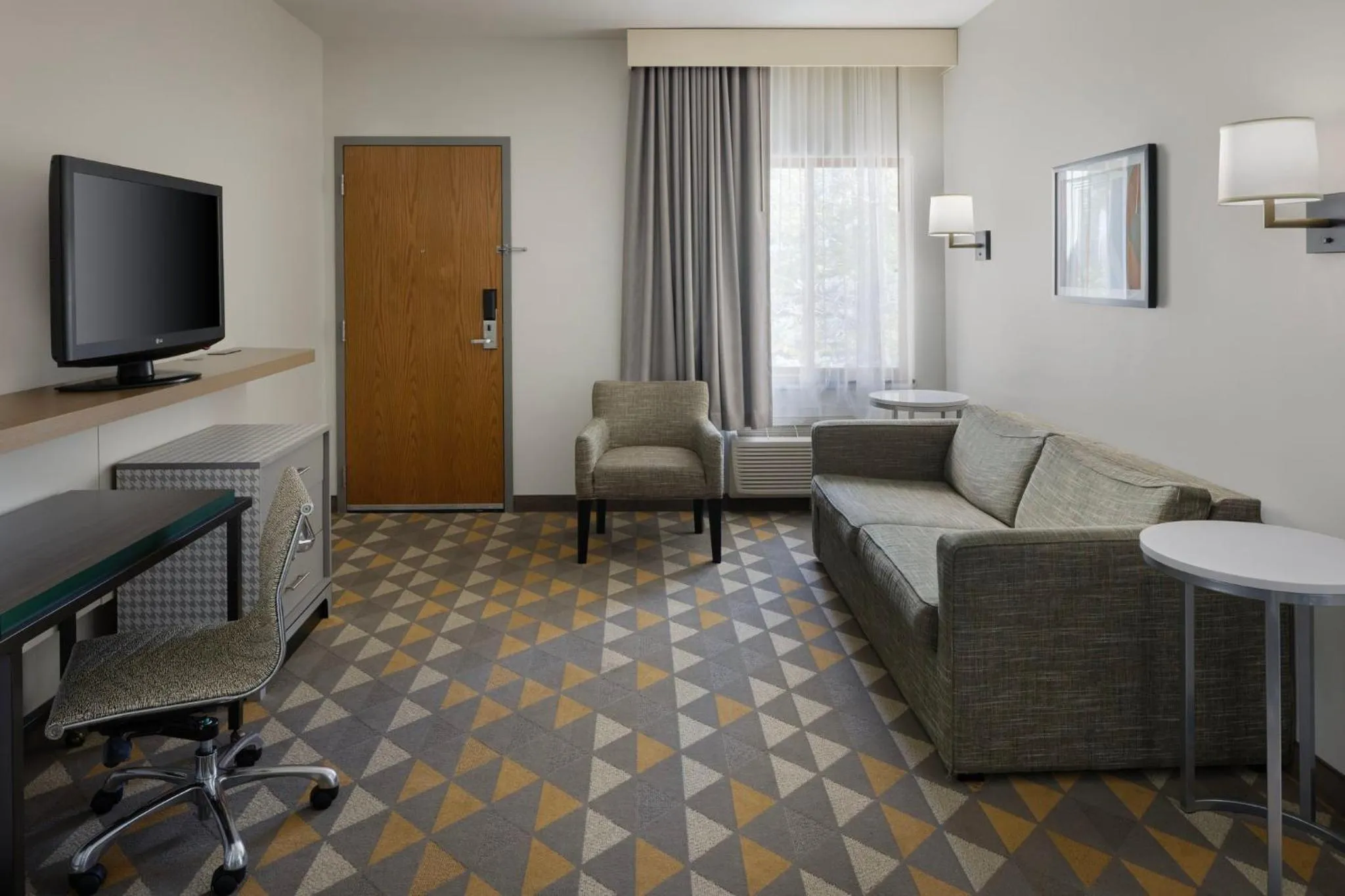 Photo of the whole room in Holiday Inn Steamboat Springs by IHG