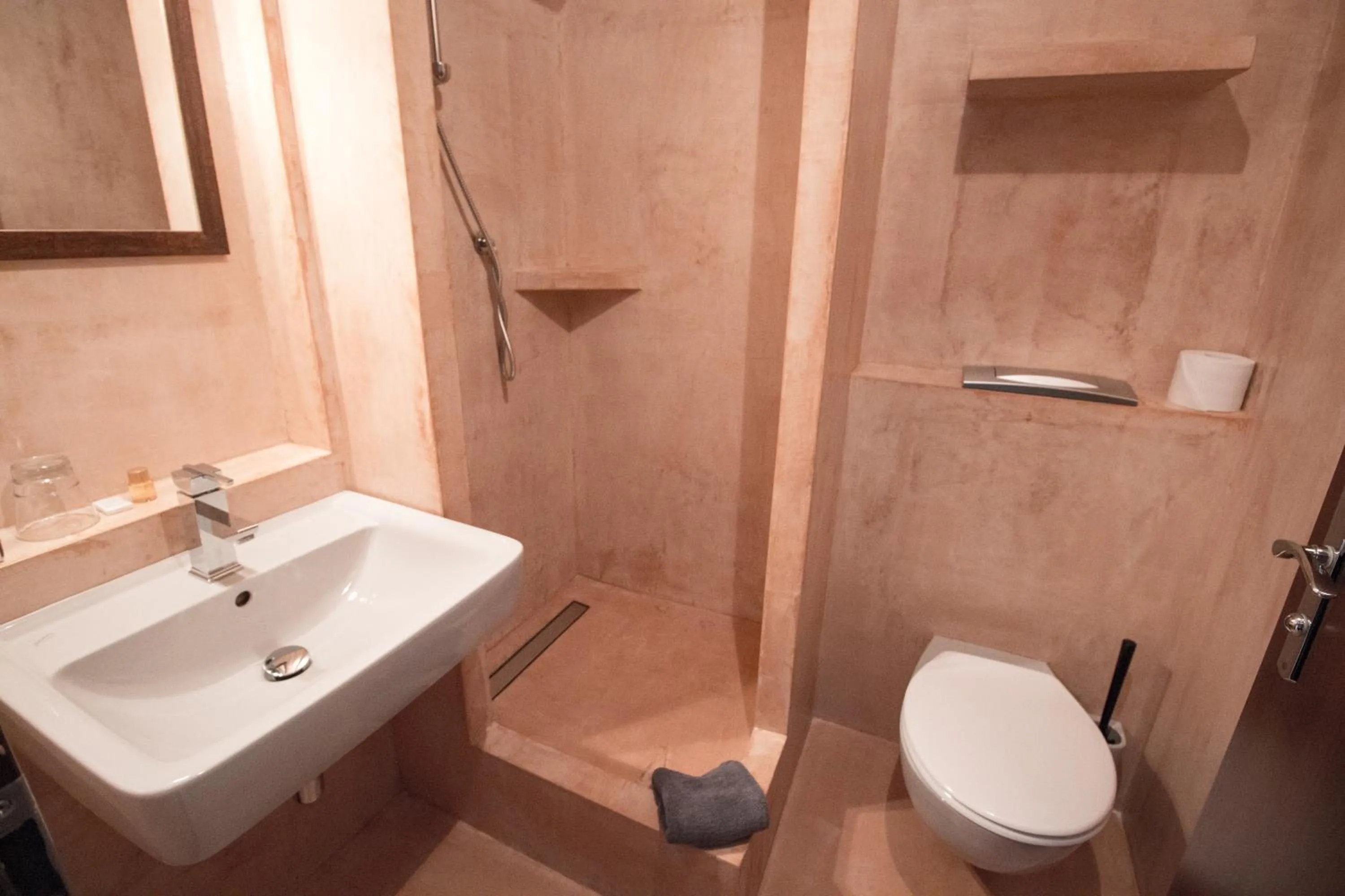 Bathroom in Landhotel Wolfschlugen