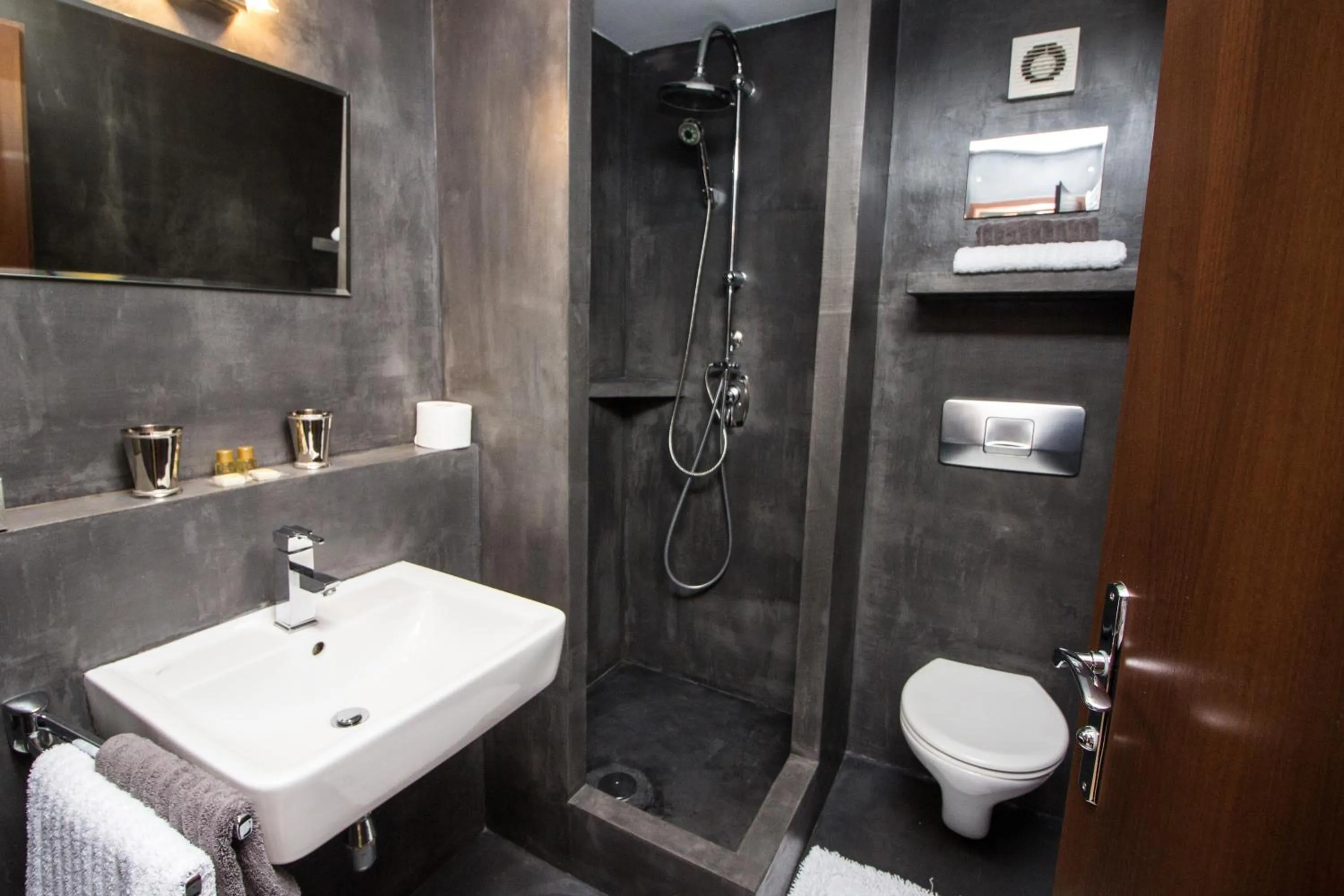 Bathroom in Landhotel Wolfschlugen