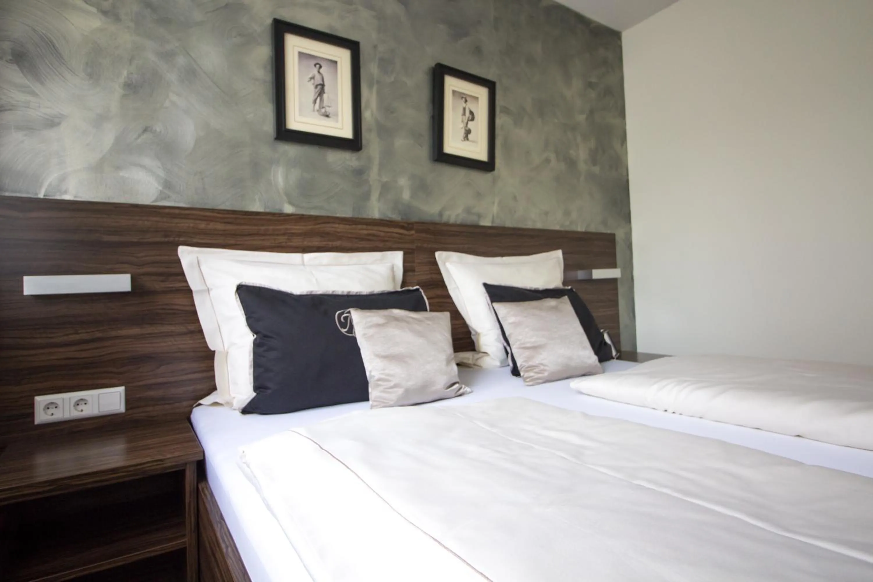 Photo of the whole room, Bed in Landhotel Wolfschlugen