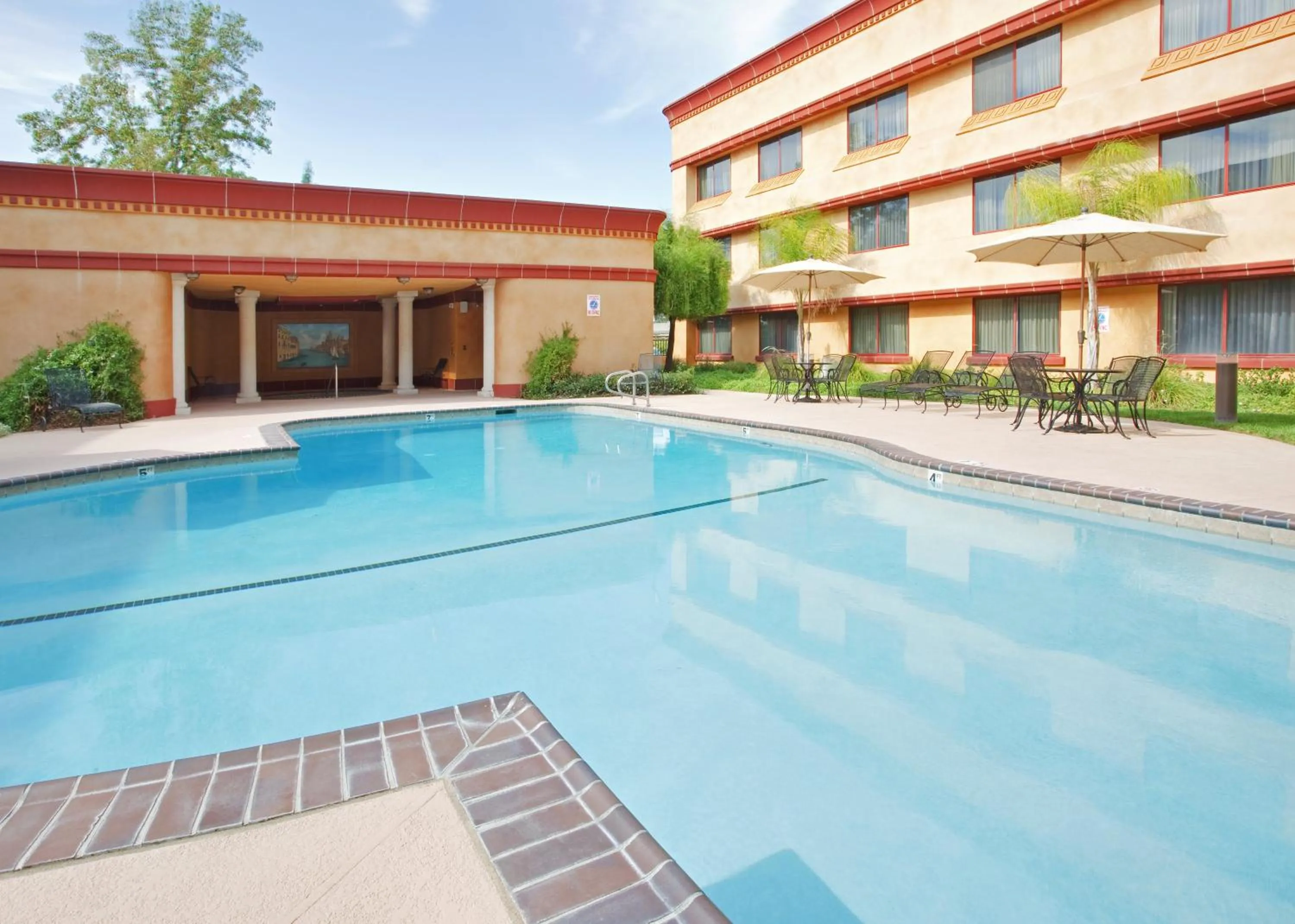 Swimming pool in Holiday Inn Rancho Cordova - Northeast Sacramento by IHG