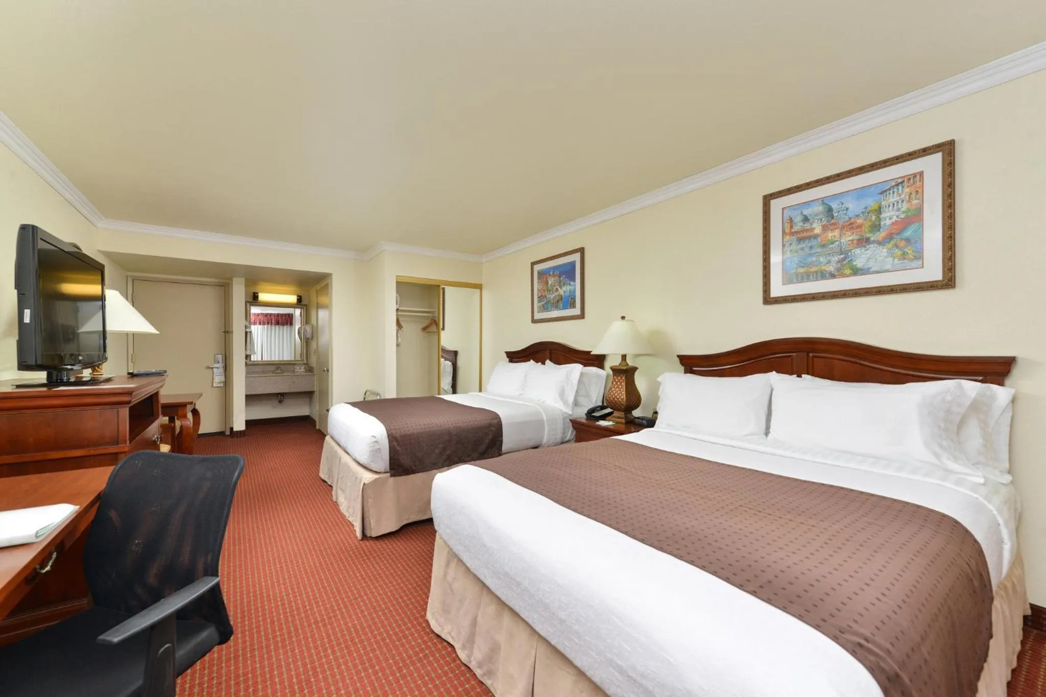 Photo of the whole room, Bed in Holiday Inn Rancho Cordova - Northeast Sacramento by IHG