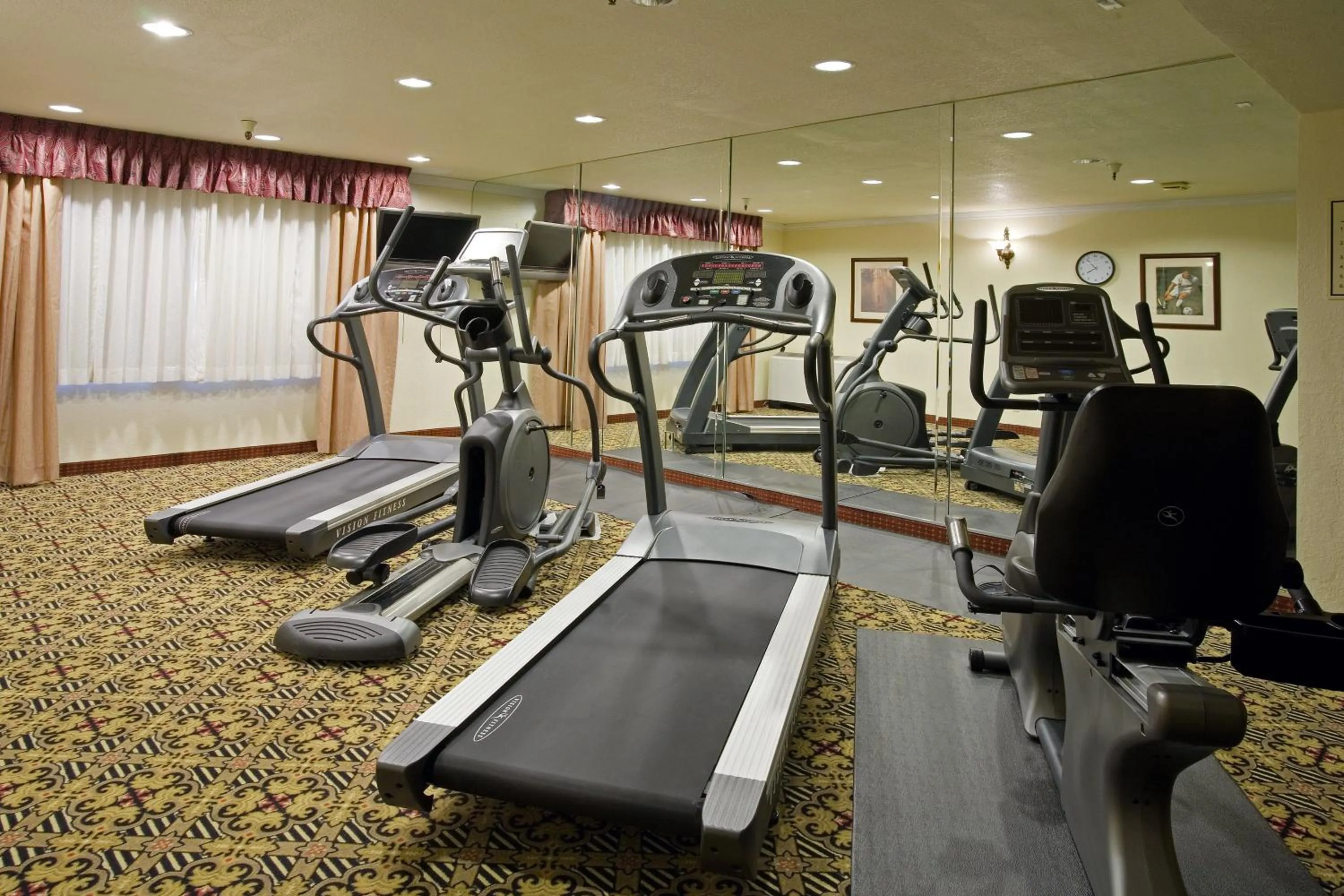 Fitness centre/facilities in Holiday Inn Rancho Cordova - Northeast Sacramento by IHG
