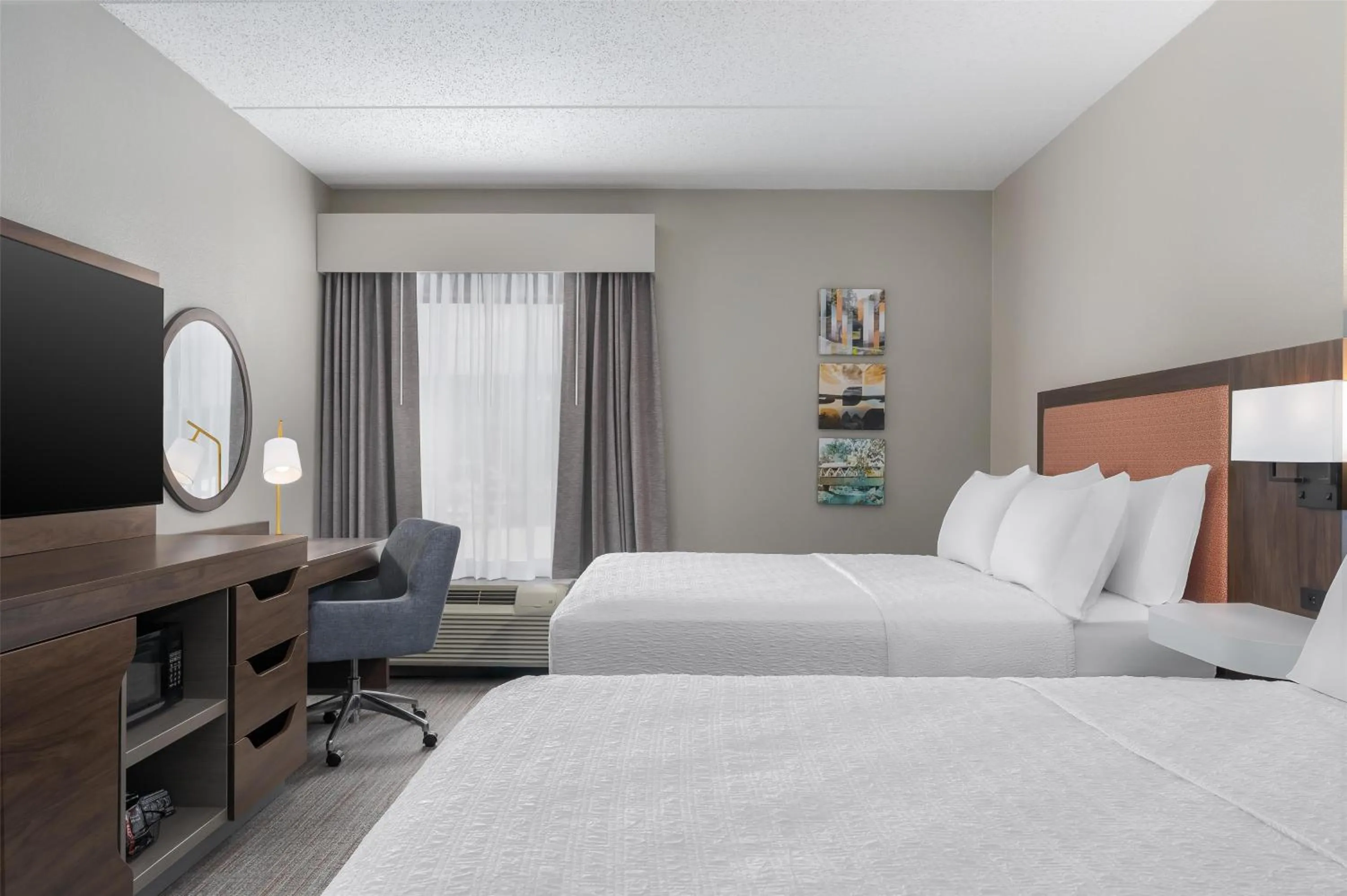 Bed in Hampton Inn Altoona