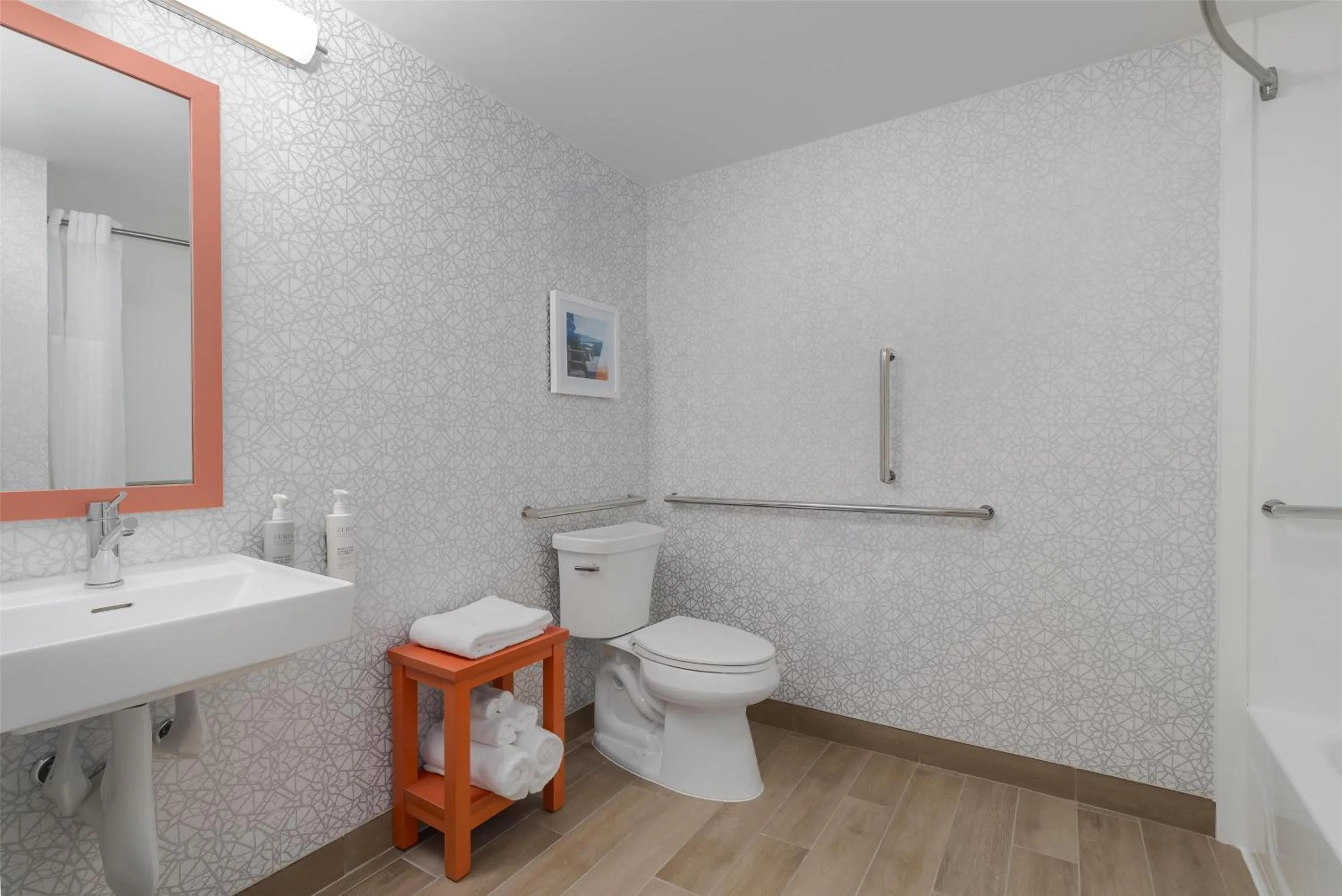 Bathroom in Hampton Inn Altoona