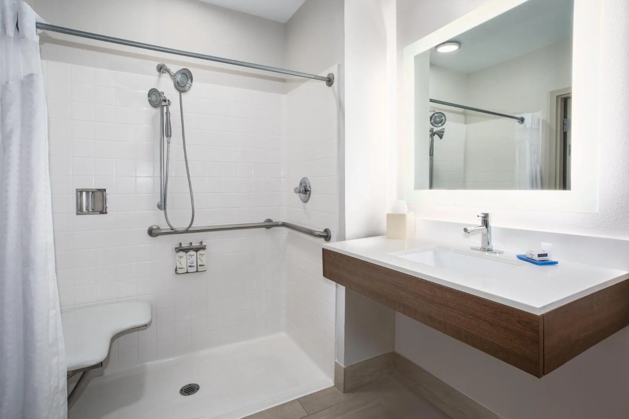 Bathroom in Holiday Inn Express & Suites Tucson by IHG