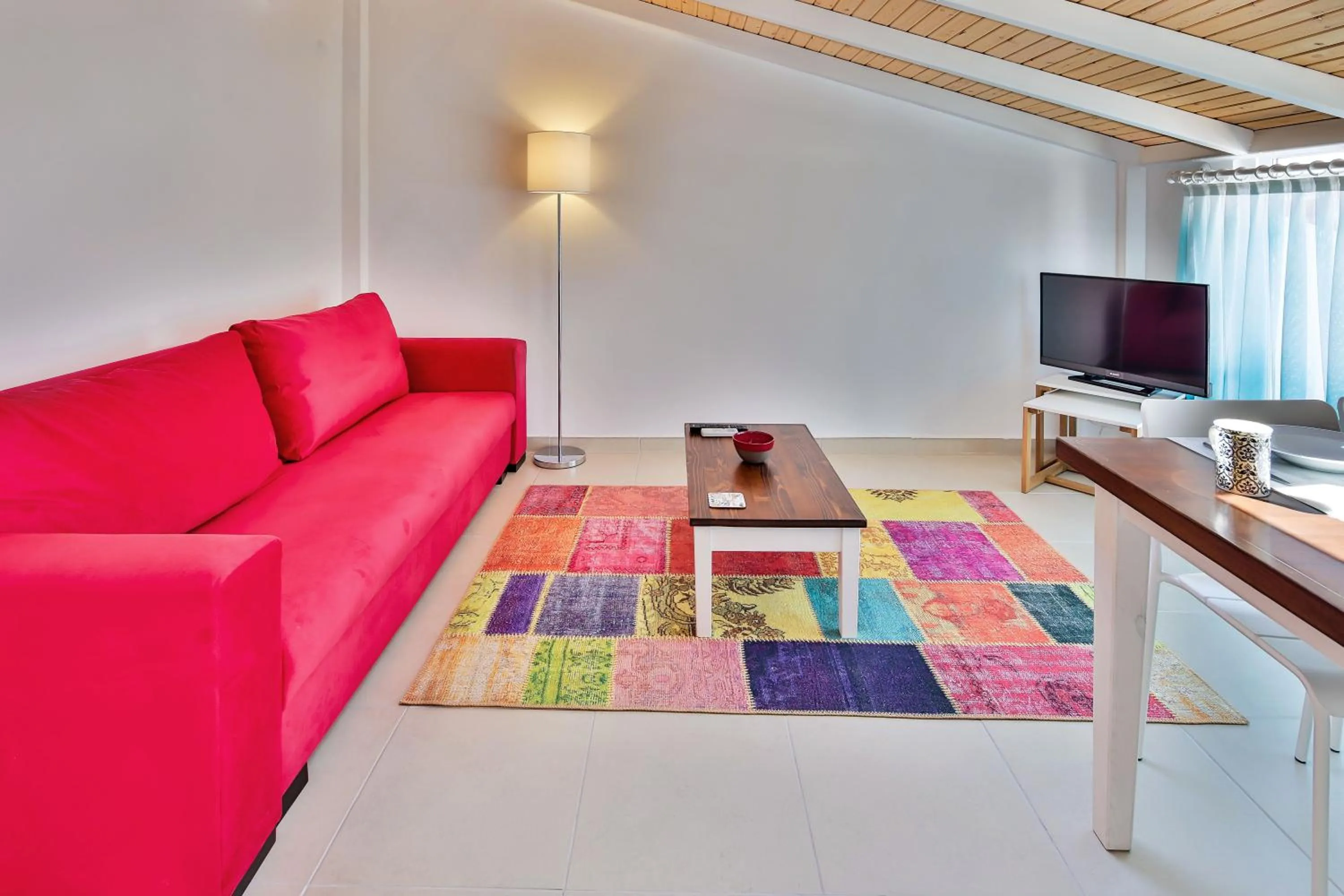 TV and multimedia in Kasinn Apart Hotel