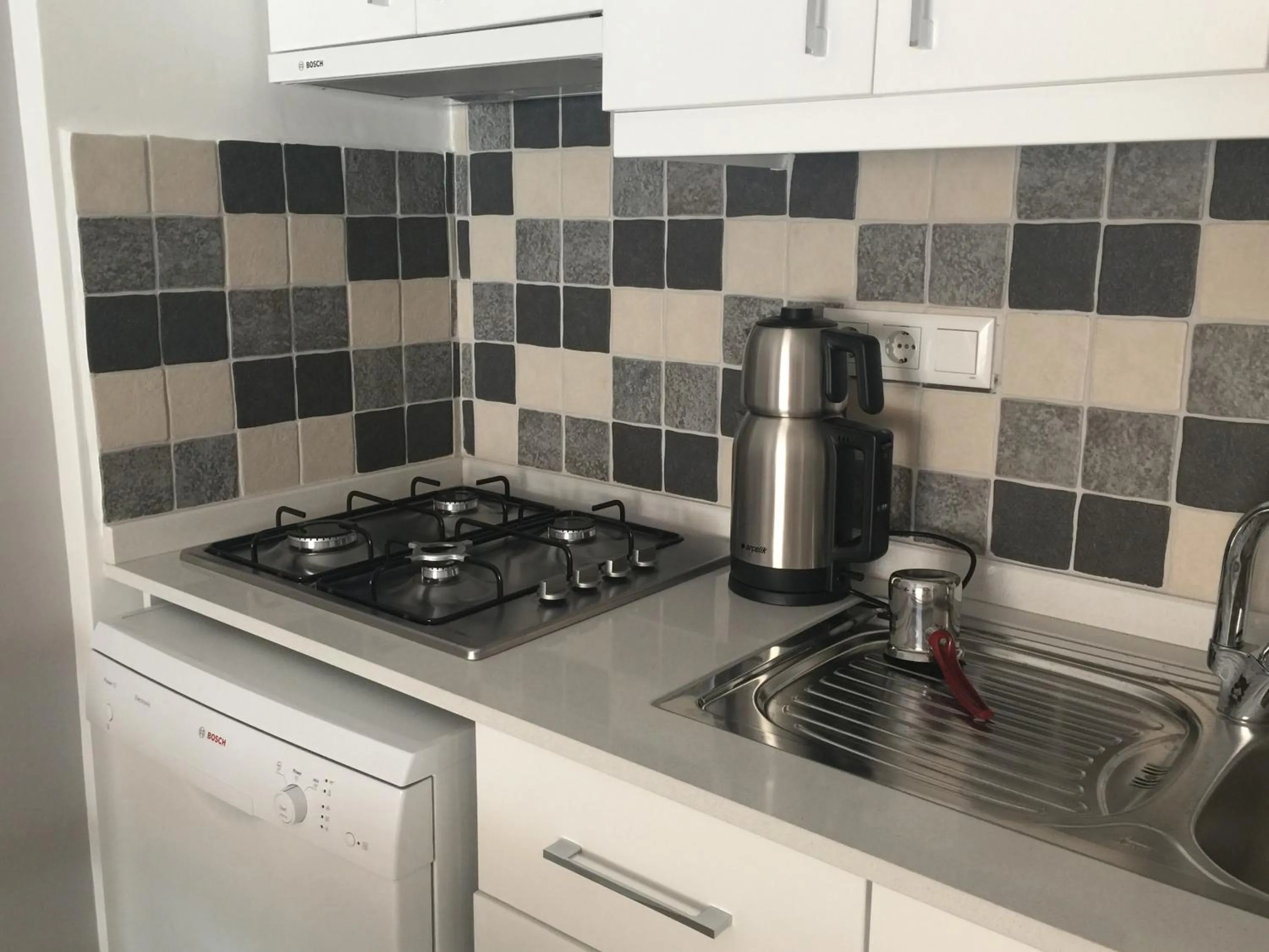 Coffee/tea facilities in Kasinn Apart Hotel