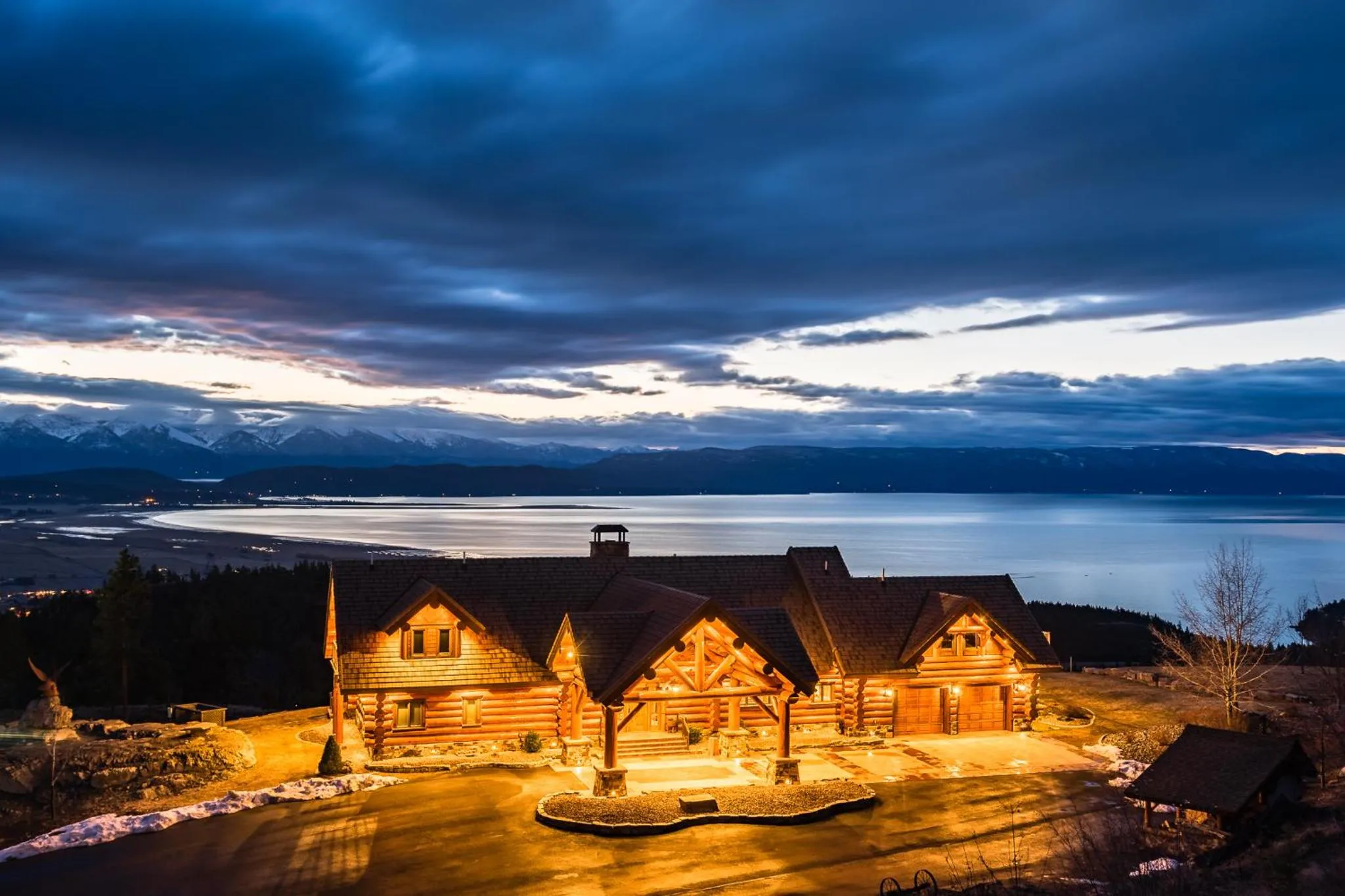 Property building in Coyote Bluff Estate