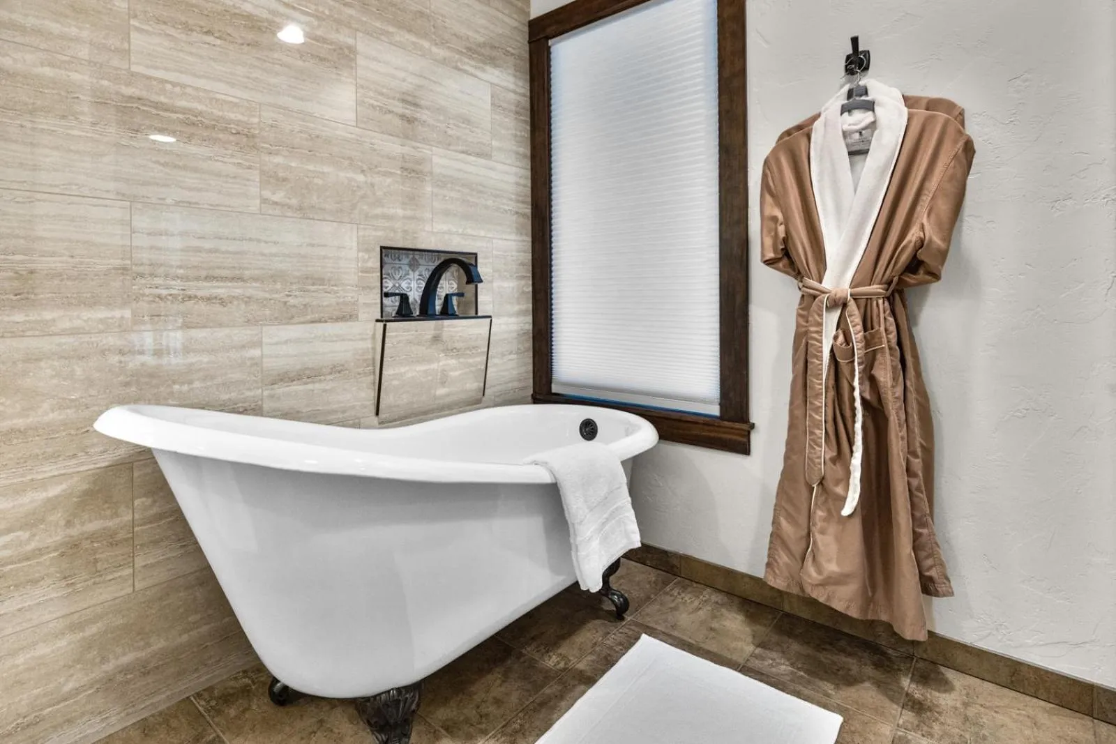 Bath in Coyote Bluff Estate