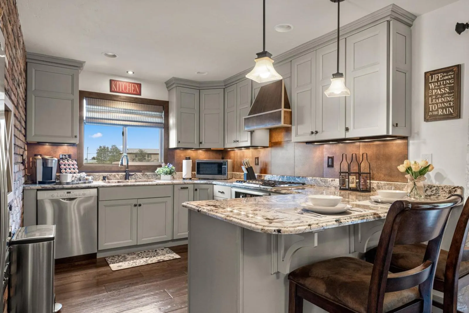 Kitchen or kitchenette in Coyote Bluff Estate