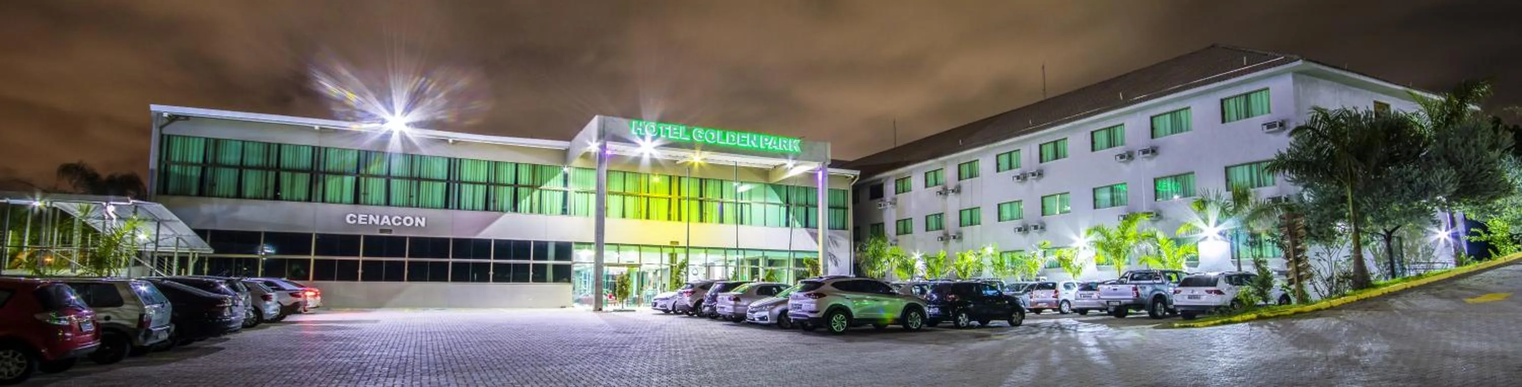 Property building in Hotel Golden Park Sorocaba & Convenções by Nacional Inn